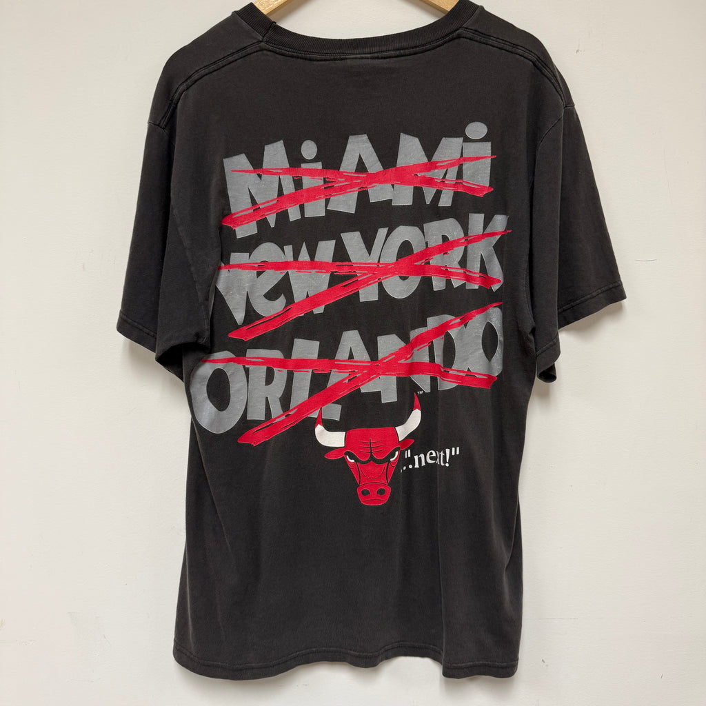 Vintage 1996 NBA Finals Chicago Bulls Champions: L
