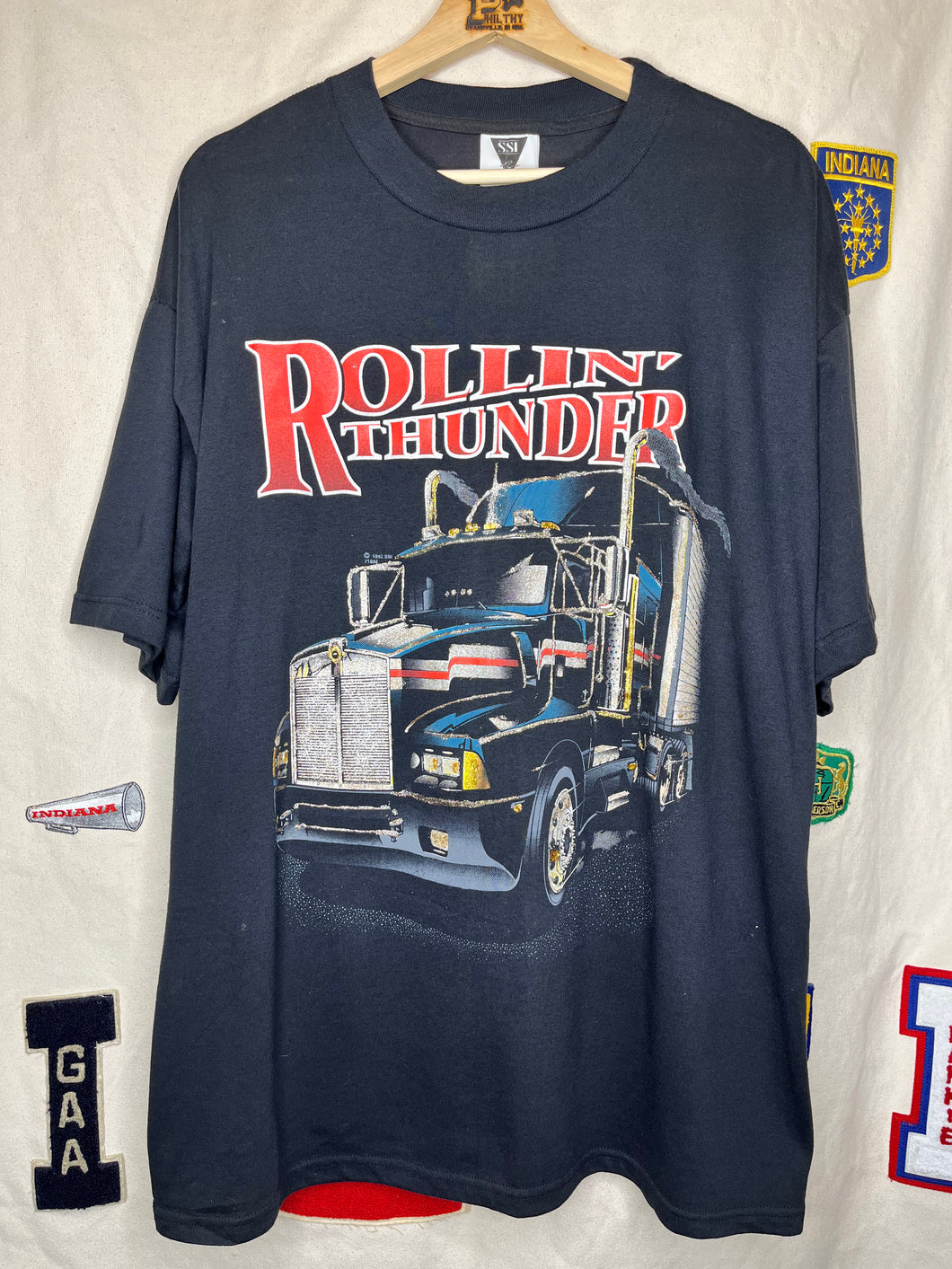 Vintage Rollin' Thunder Semi Truck Black Trucker Glitter SSI T-Shirt: XL