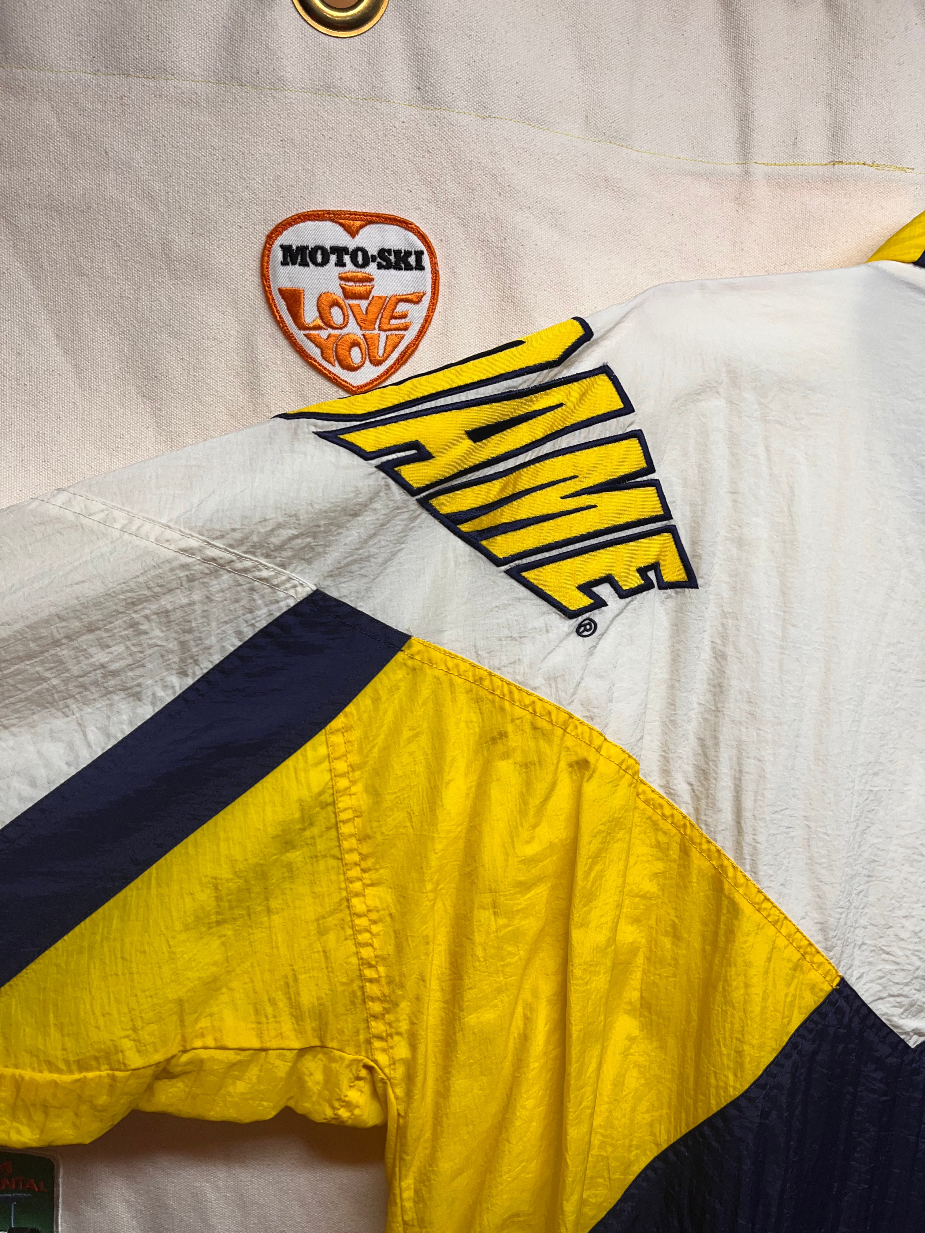 Vintage University of Notre Dame Fighting Irish Apex One Windbreaker Jacket: Large