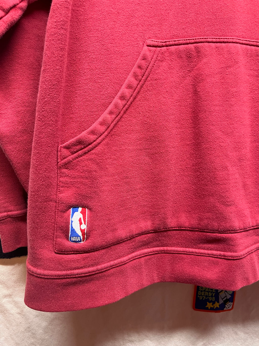 Vintage Cleveland Cavaliers NBA Reebok Y2K Red Hoodie Sweatshirt: XL