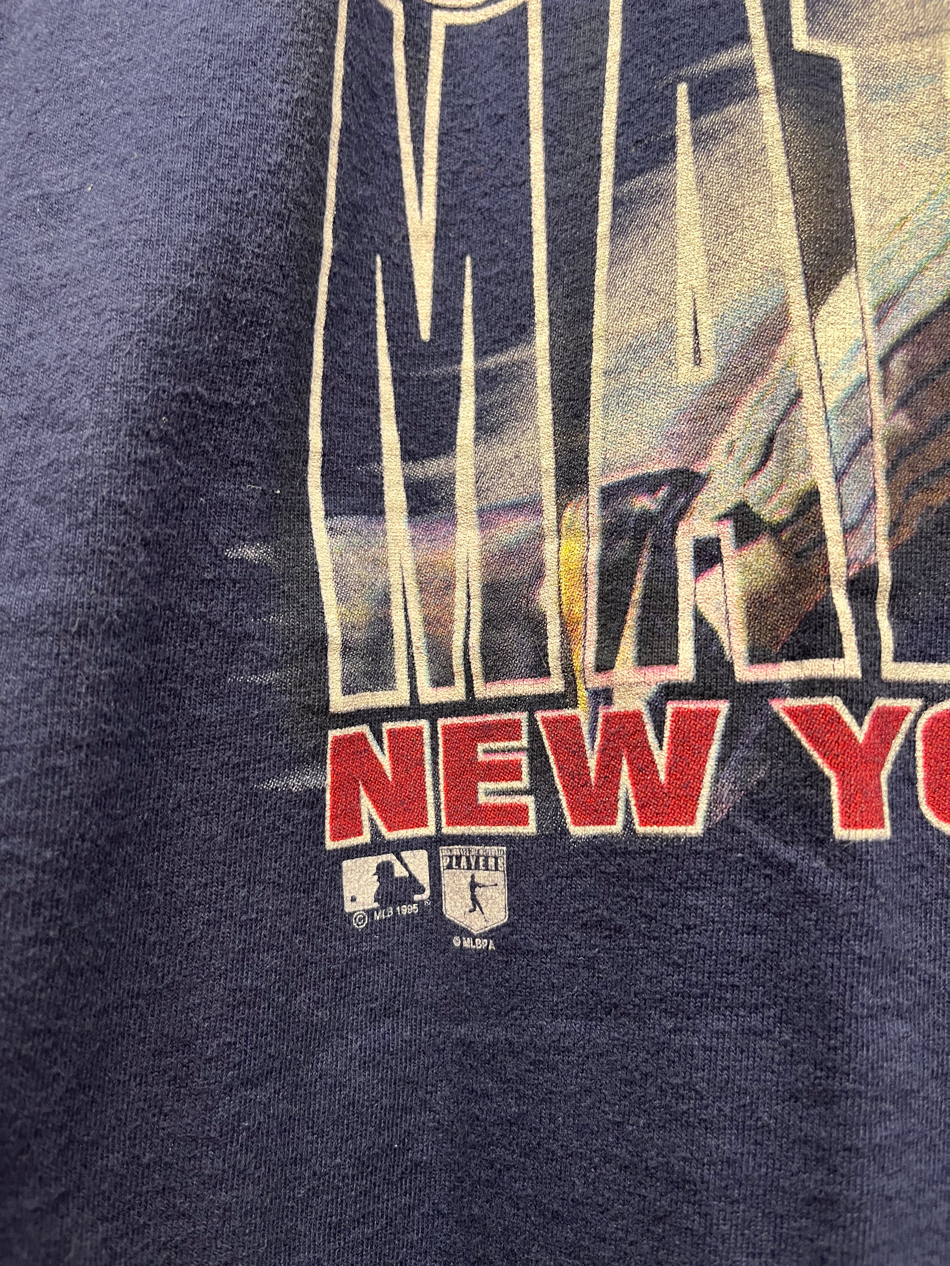 Vintage Don Mattingly New York Yankees Salem Motion 1995 MLB Navy Graphic T-Shirt: XL