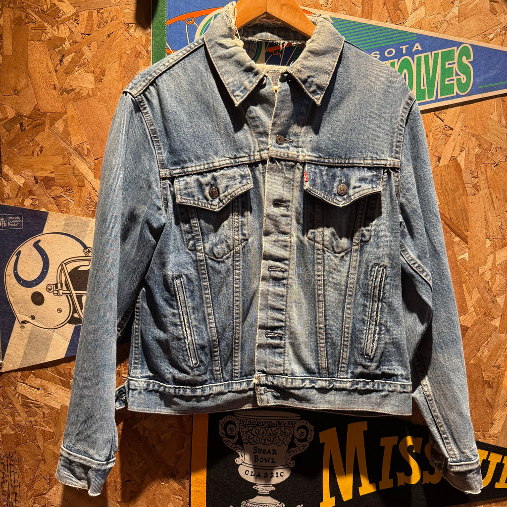 Vintage 80s/90s Levi Denim Jean Jacket: M