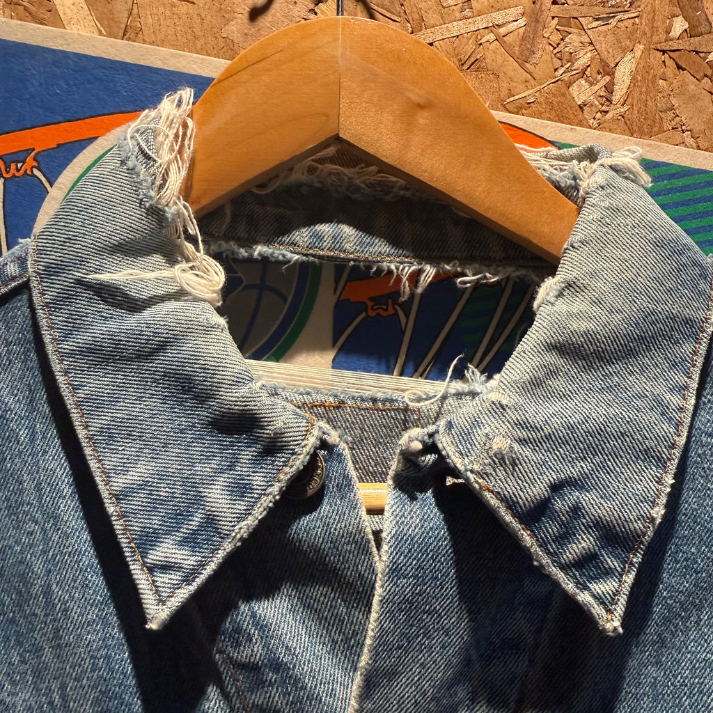 Vintage 80s/90s Levi Denim Jean Jacket: M