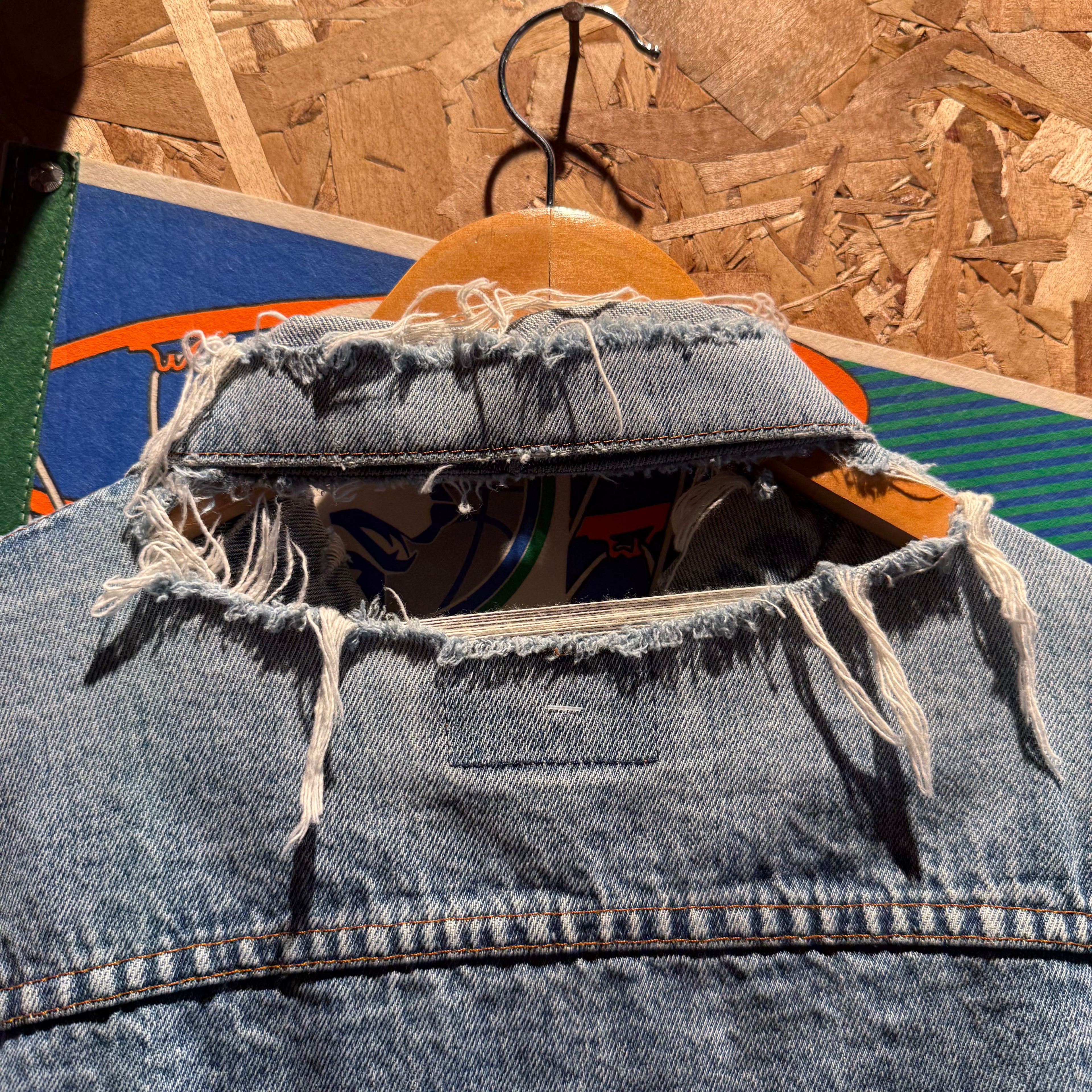 Vintage 80s/90s Levi Denim Jean Jacket: M