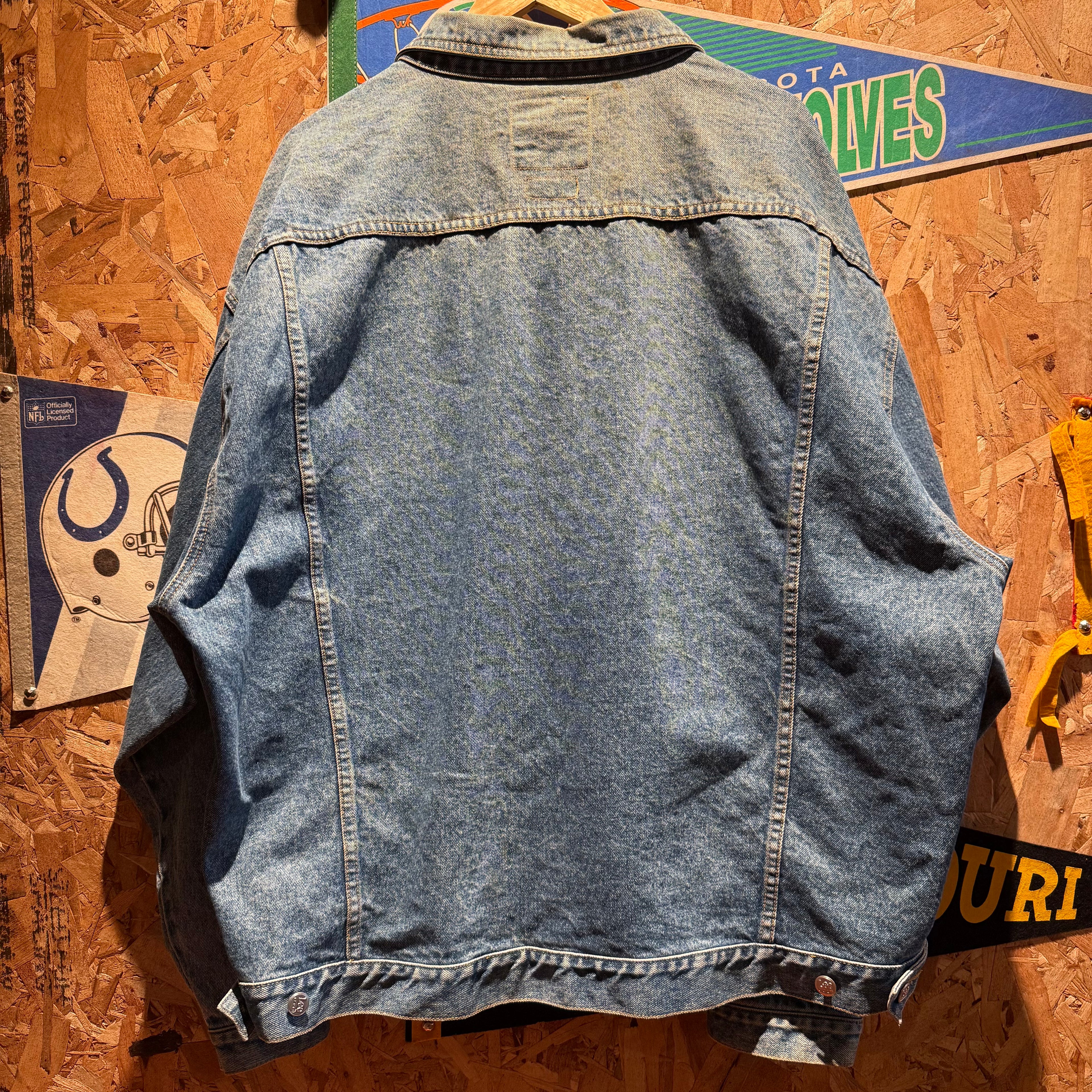 Vintage Levi & Lee Sports Indiana Pacers Denim Jean Jacket: XXL