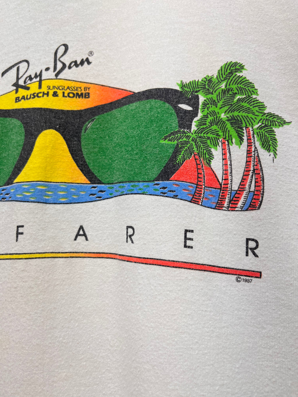 Vintage Ray Ban Wayfarer Bausch & Lomb Sunglasses Beach Promo White T-Shirt: XL