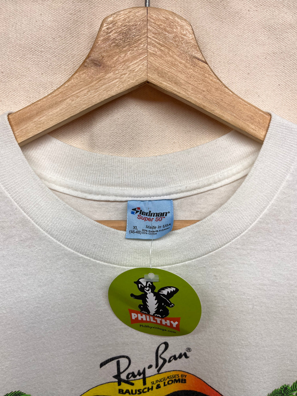 Vintage Ray Ban Wayfarer Bausch & Lomb Sunglasses Beach Promo White T-Shirt: XL