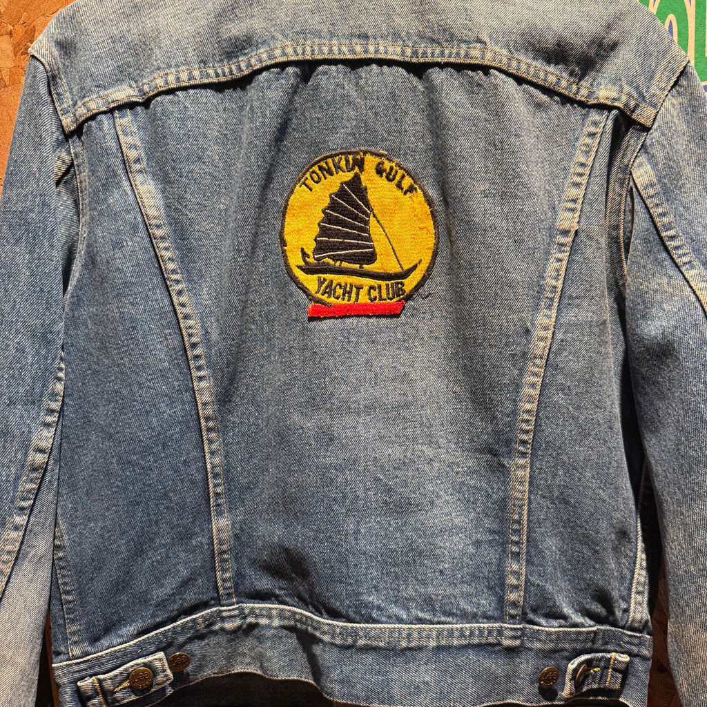 Vintage Levi & Lee Tonkin Gulf Yatcht Club Denim Jean Jacket: M