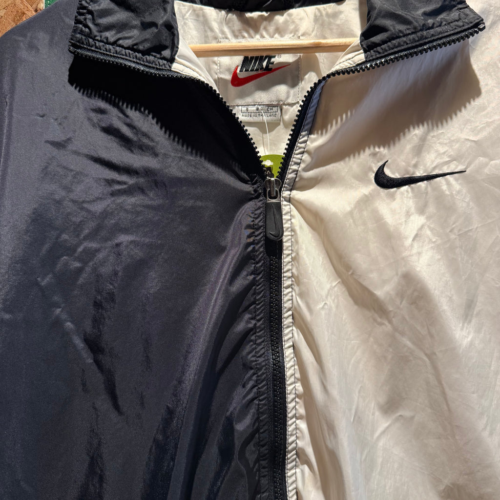Vintage Nike Full-Zip Black and White Windbreaker Sport Jacket: S