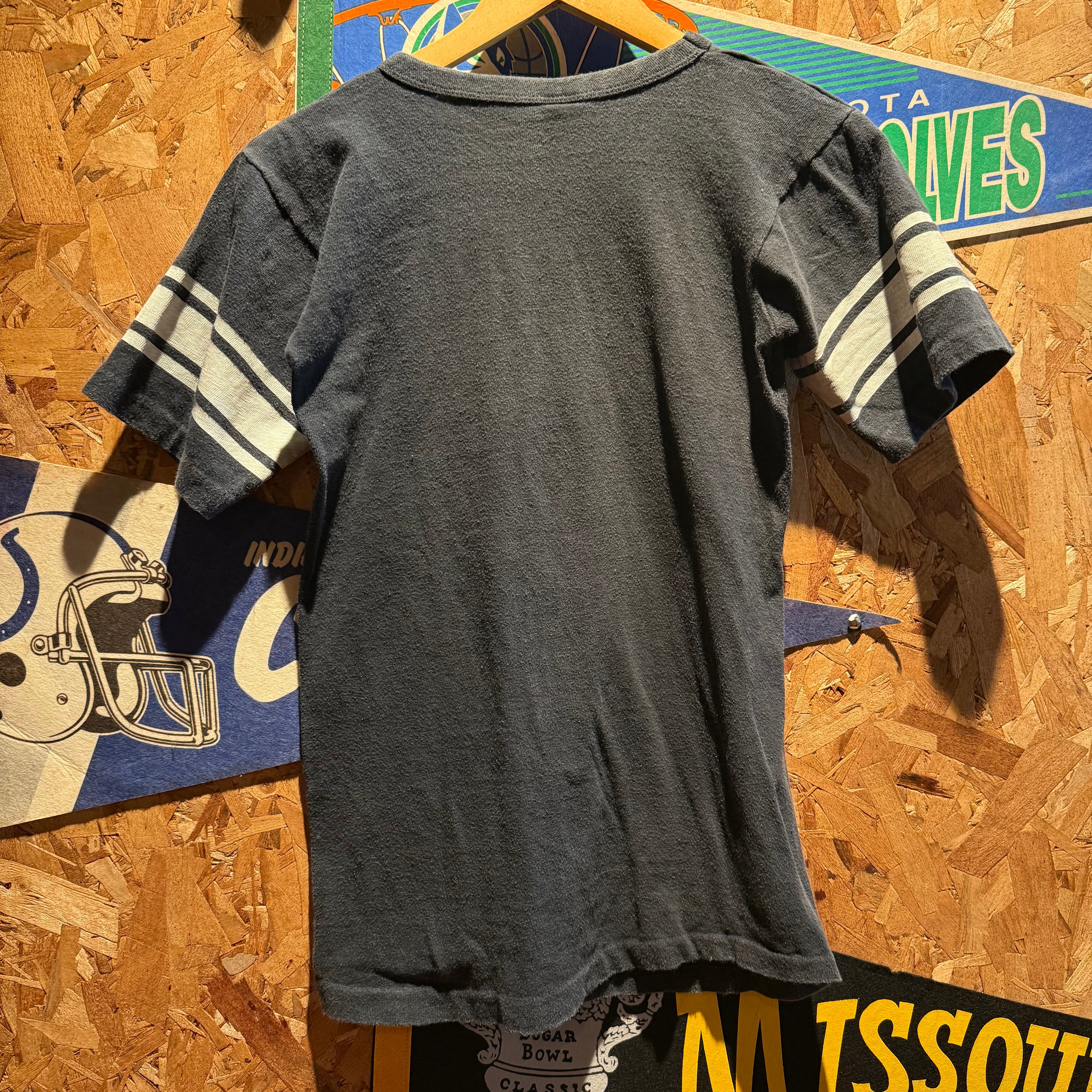 Vintage 90s Single-Stitch NFL Pittsburgh Steelers T-Shirt: M