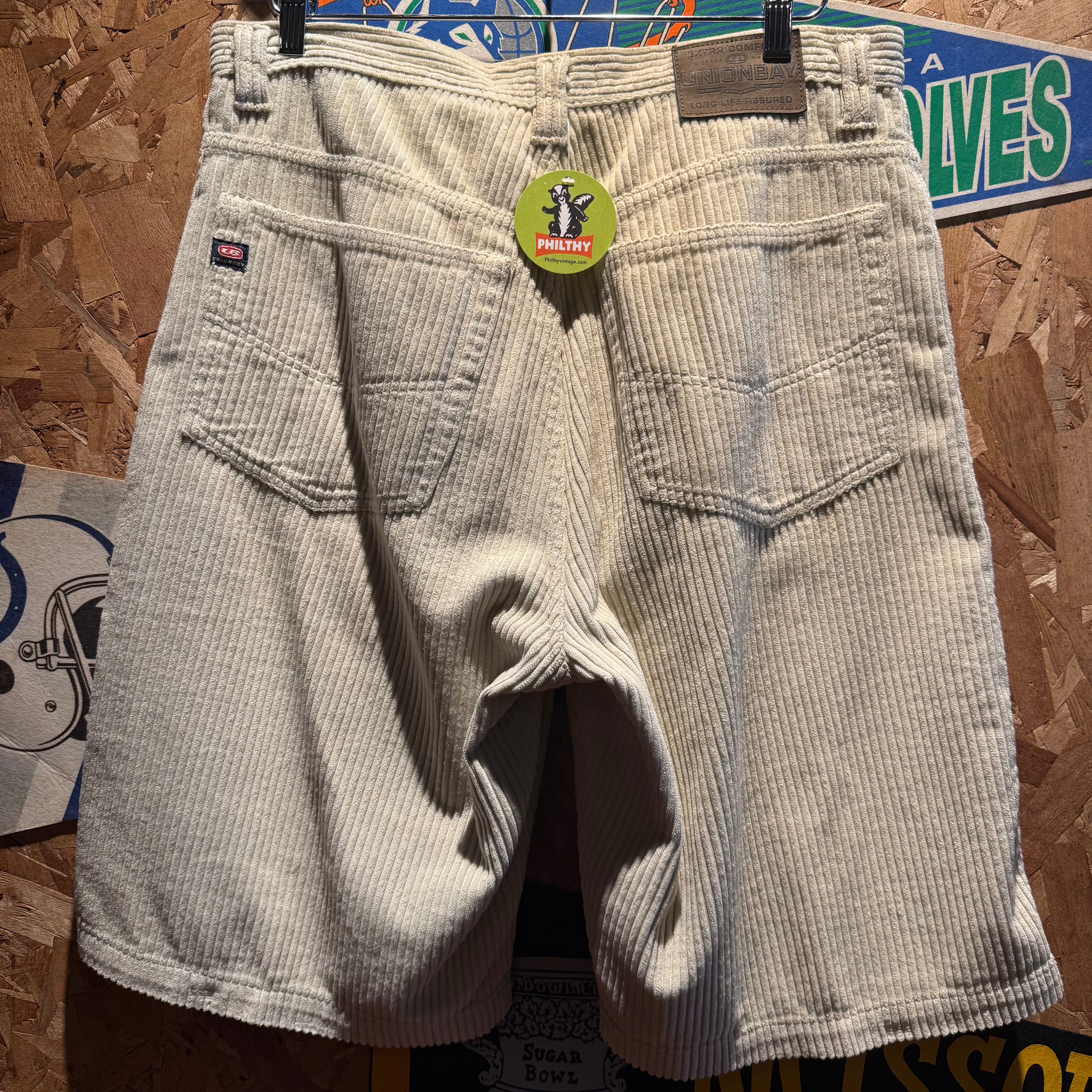 Vintage Union Bay Corduroy Shorts: 34"