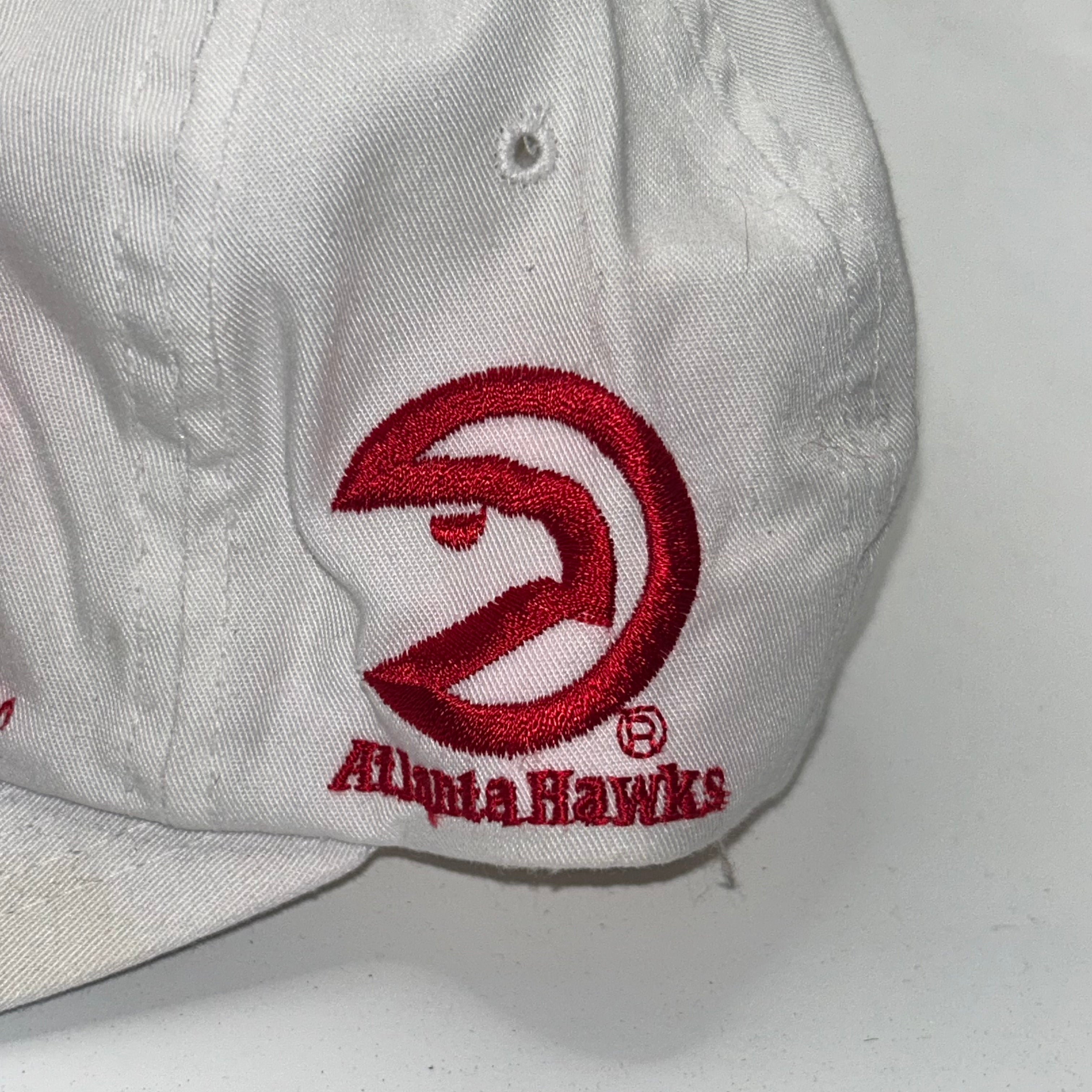 Vintage Atlanta Hawks NBA Starter White Snapback Hat