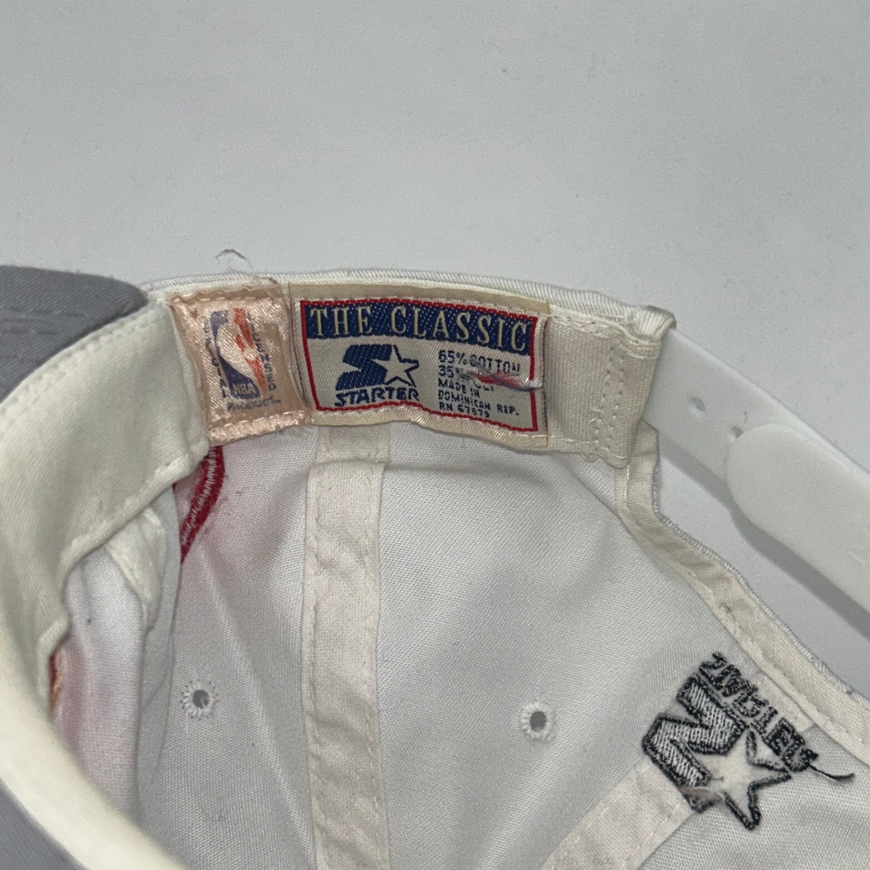 Vintage Atlanta Hawks NBA Starter White Snapback Hat