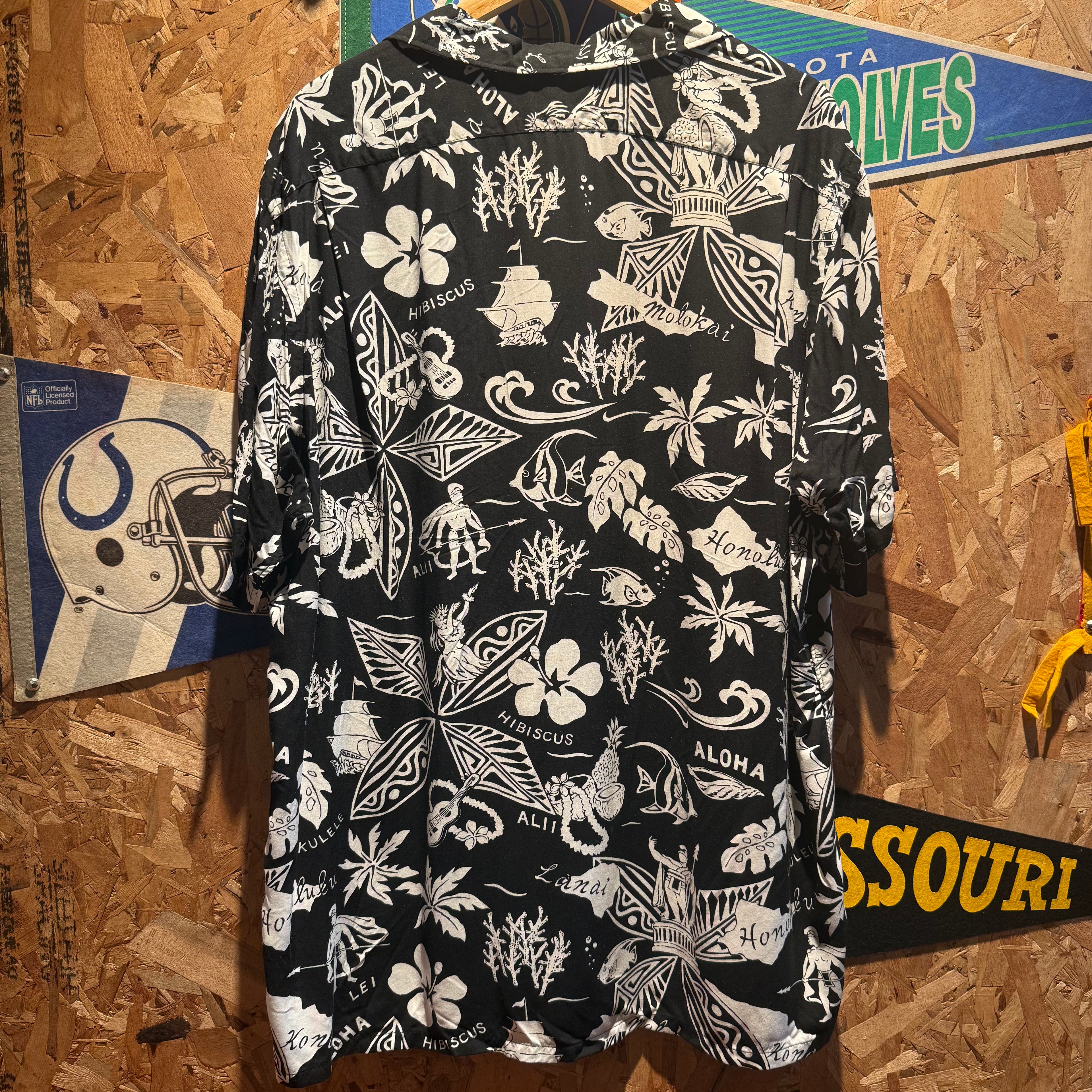 Vintage Polo Ralph Lauren Hawaiian Button-Down Shirt: XL