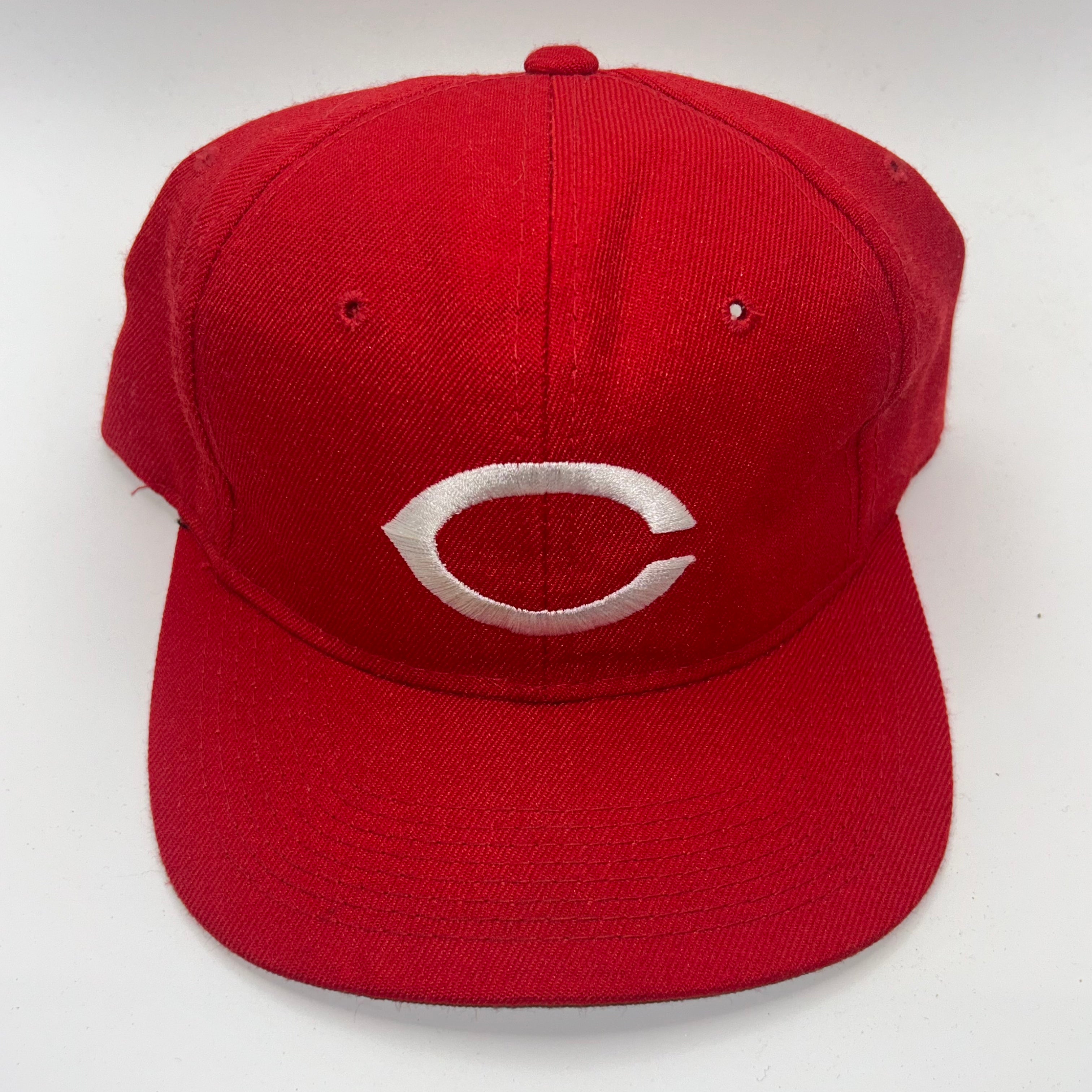 Vintage Cincinatti Reds MLB C Red Snapback Hat