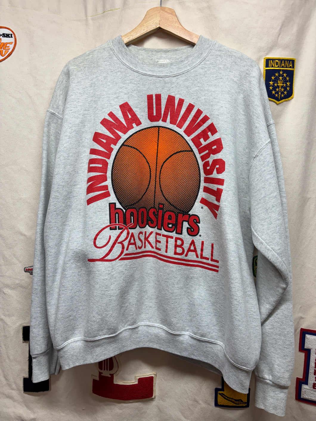 Vintage Indiana University Hoosiers Basketball IU Grey Crewneck Sweatshirt: XL