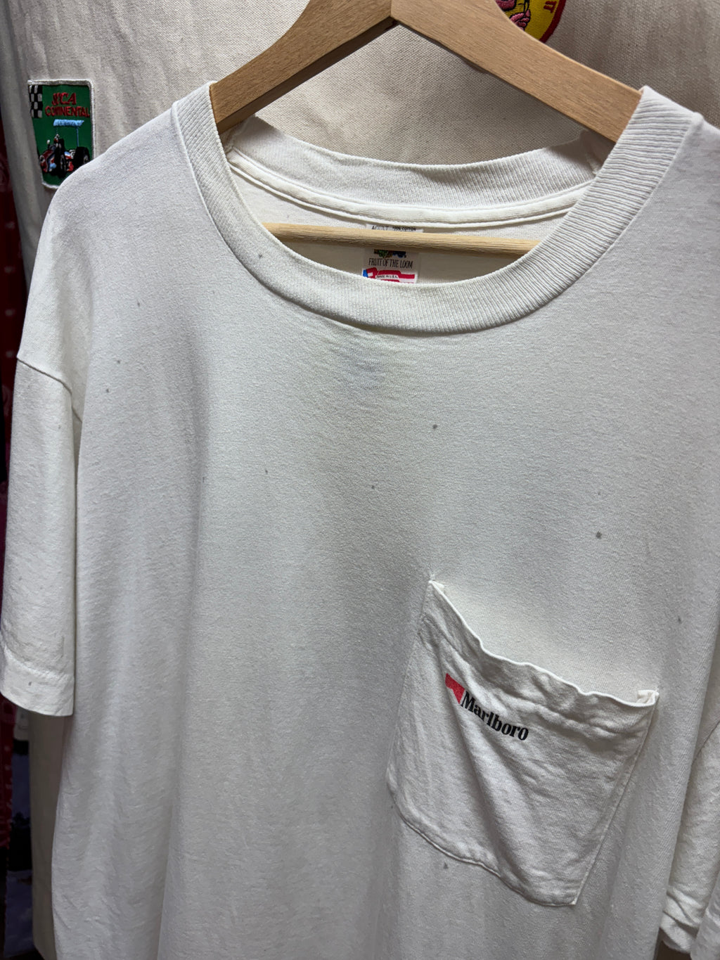 Vintage Marlboro Man Cowboy Smoking Cigarette Advertising White Pocket T-Shirt: XL