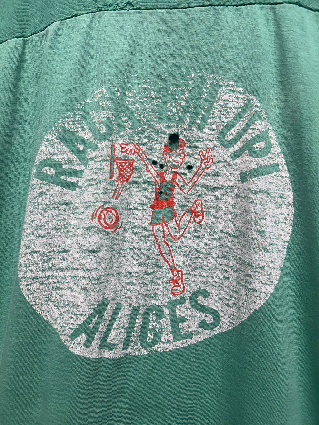 Vintage 1970s Vincennes Lincoln Rack Em Up! Alices Basketball T-Shirt: M