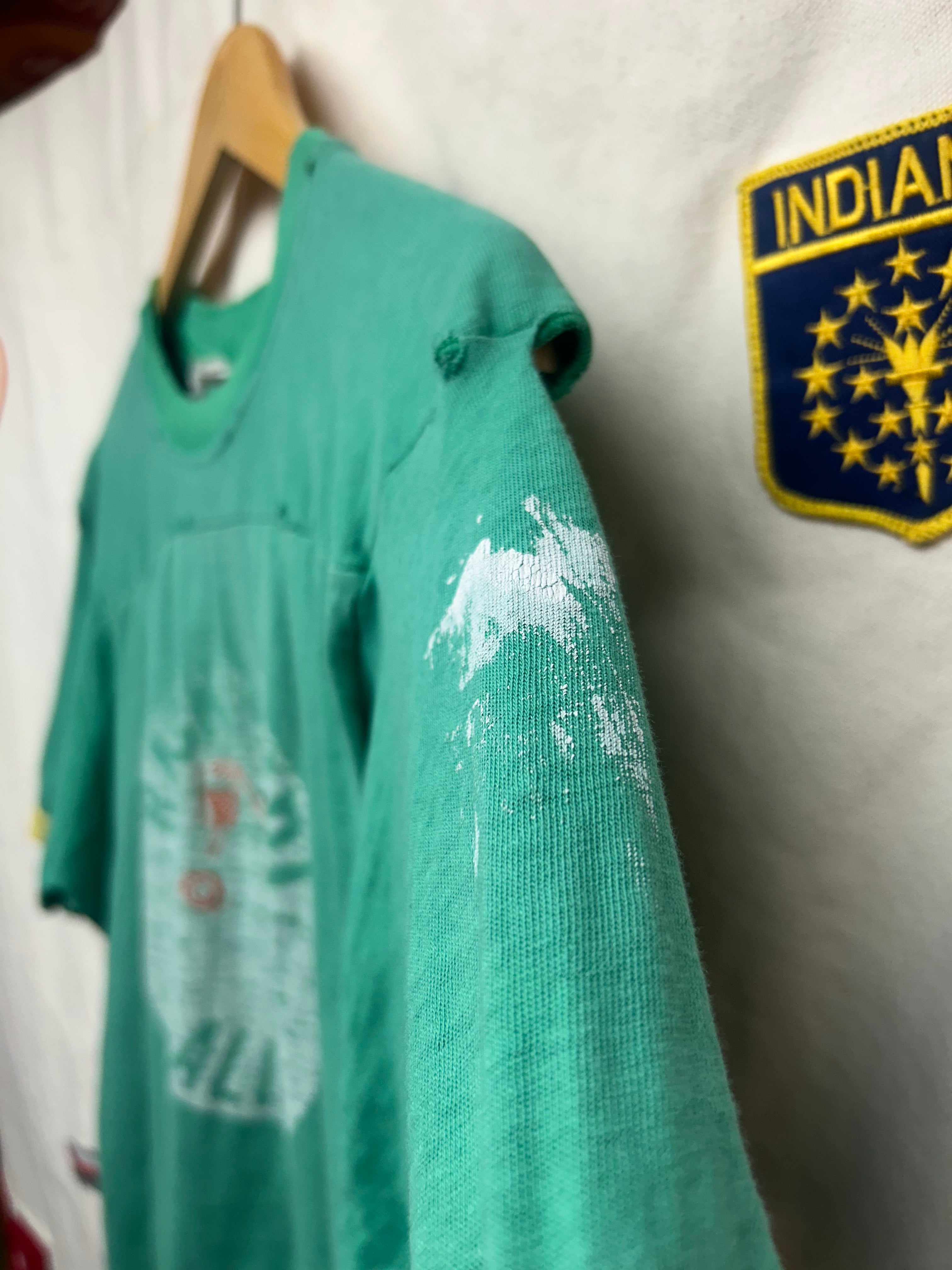 Vintage 1970s Vincennes Lincoln Rack Em Up! Alices Basketball T-Shirt: M