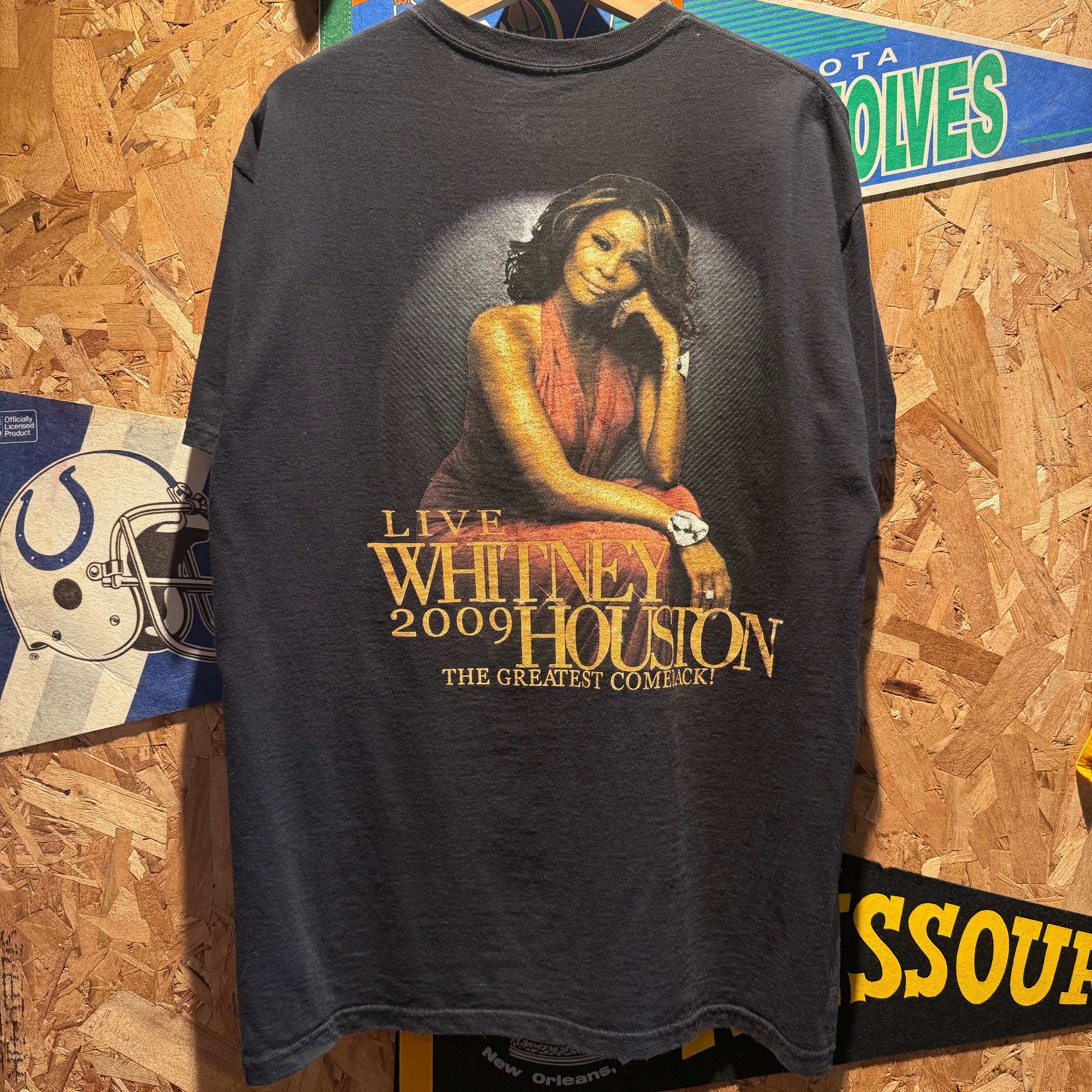 Vintage 2009 Whitney Houston Live T-Shirt: L