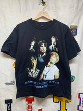Load image into Gallery viewer, Vintage 2001 Backstreet Boys Pop Music Black &amp; Blue Wolrd Tour Shirt Medium
