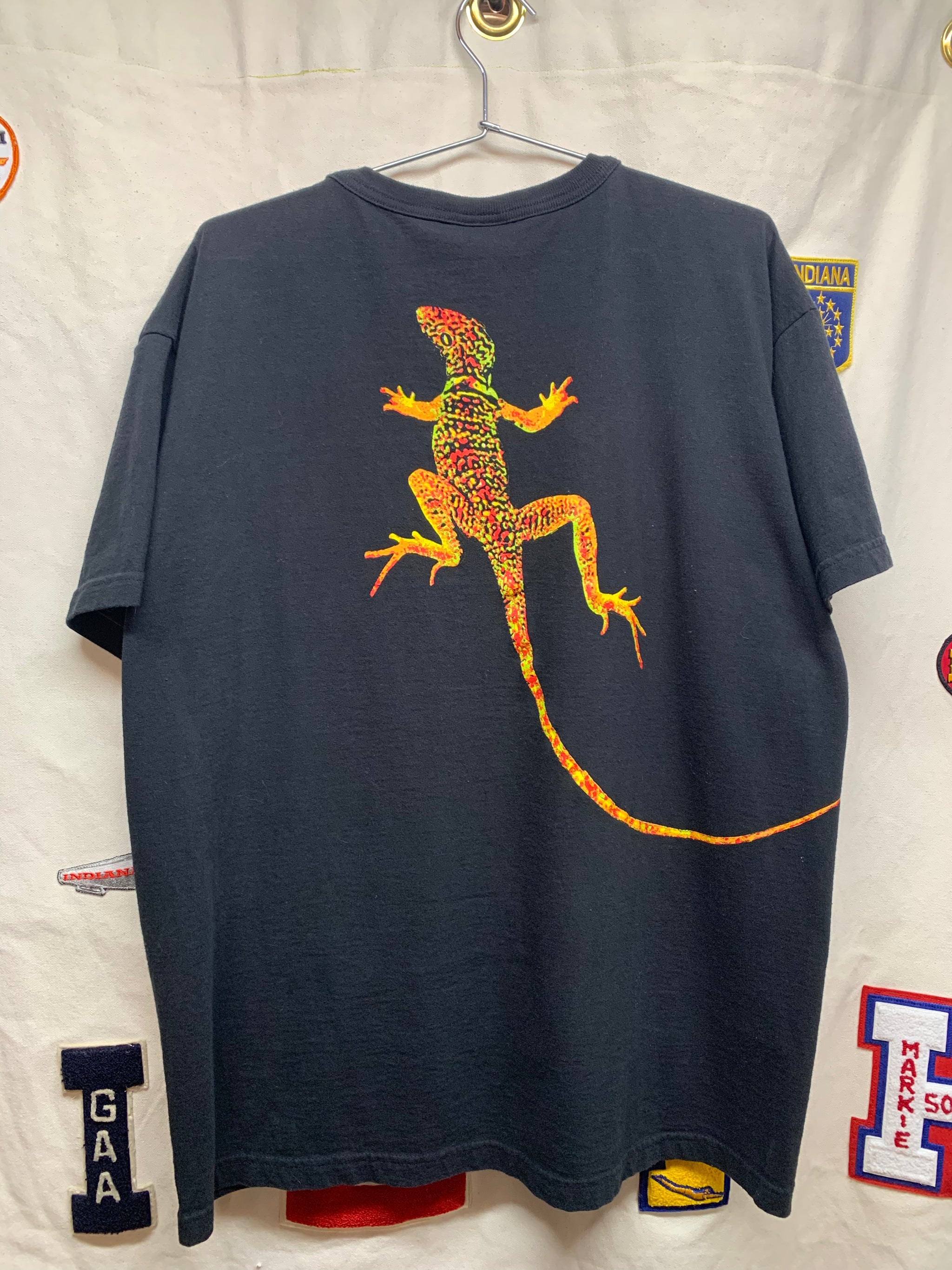 Vintage 90s Marlboro Cigarettes Tobacco Lizard T-Shirt: XL Vintage 90s Marlboro Cigarettes Tobacco Lizard T-Shirt: XL