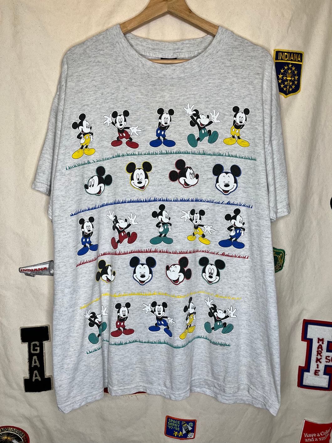 Vintage Mickey Mouse Disney Big Print T-Shirt: XL