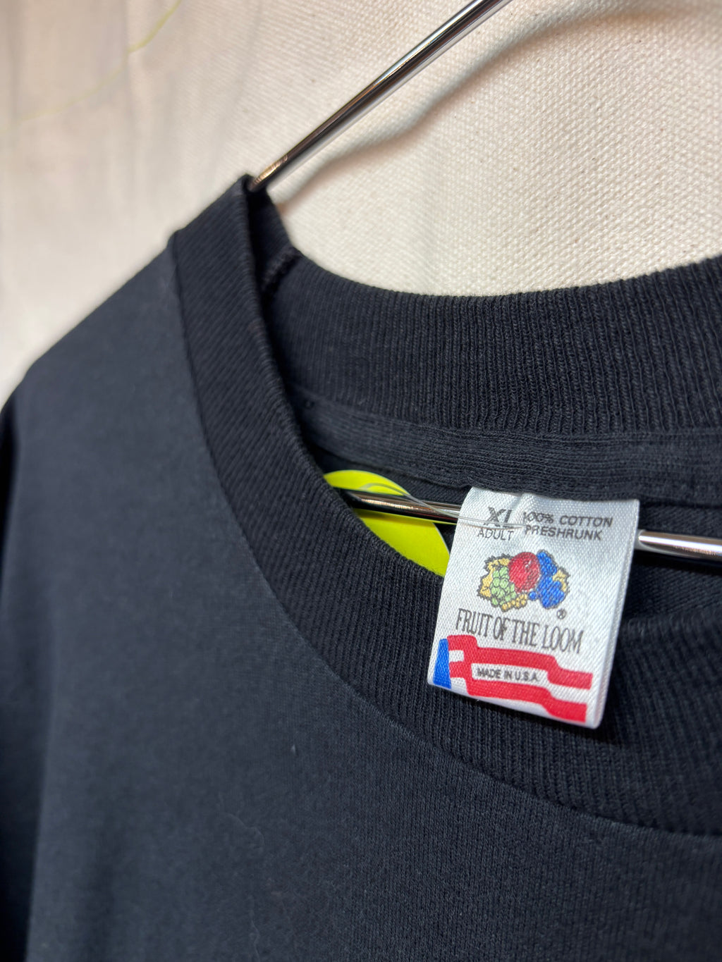 Vtg Darrell Waltrip Big DW NASCAR Racing T-shirt: XL