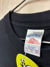 Load image into Gallery viewer, Vtg Pirates of the Caribbean Sailors Grave Movie Disney T-Shirt: XL
