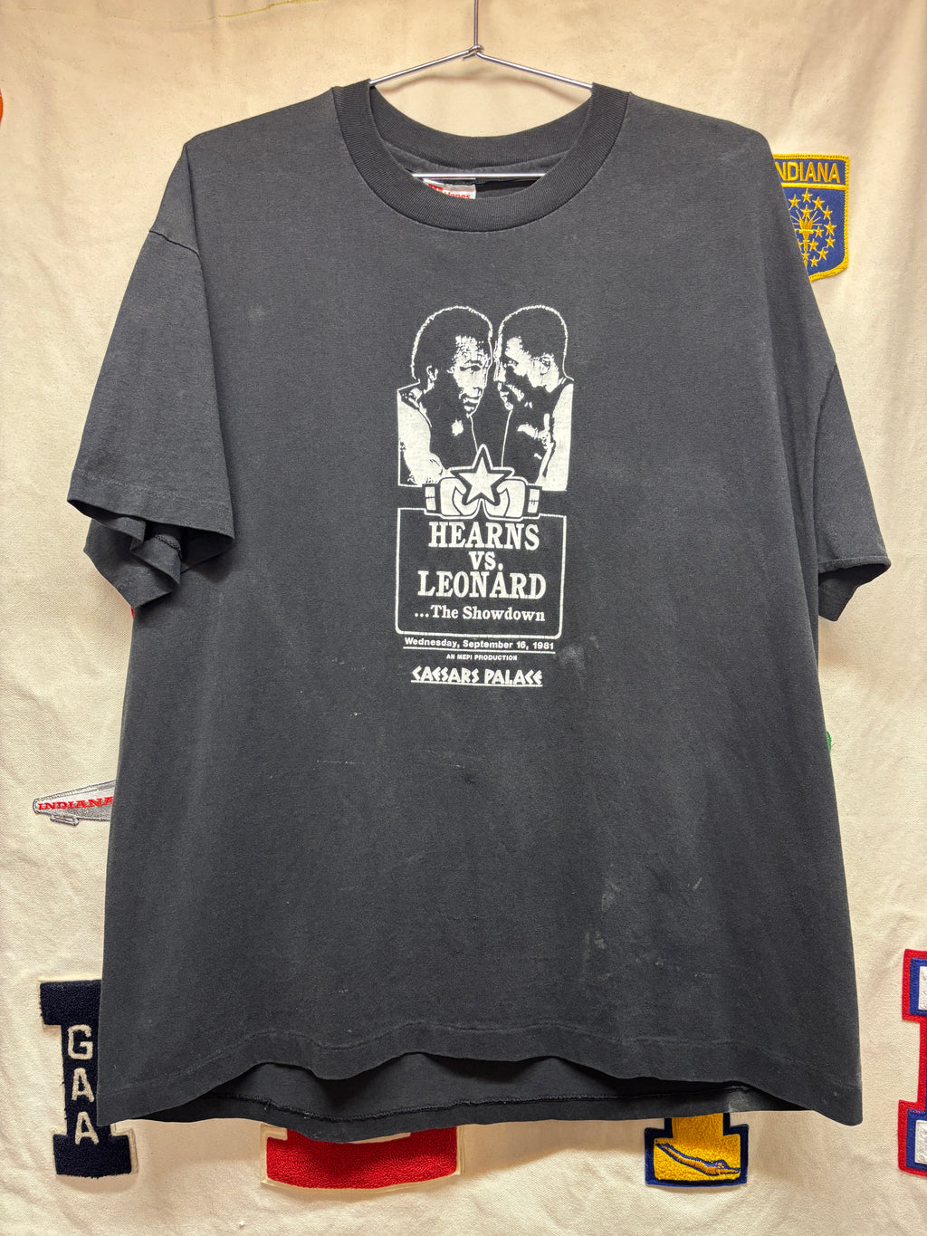 Vtg Hearns vs Leonard The Showdown Caesars Palace 1981 Boxing T-Shirt: XL
