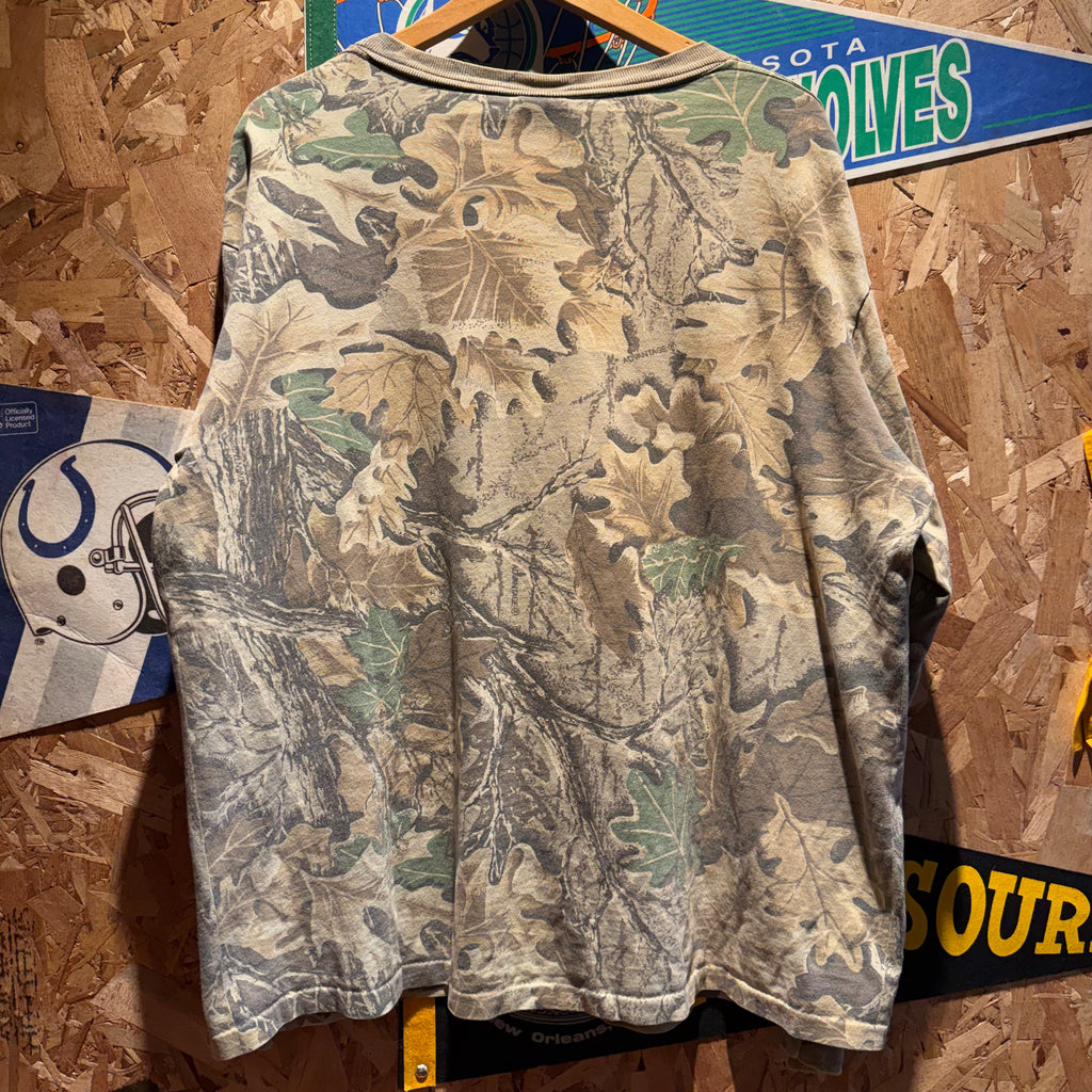 Vintage Advantage Camouflage Longsleeve Shirt: XL