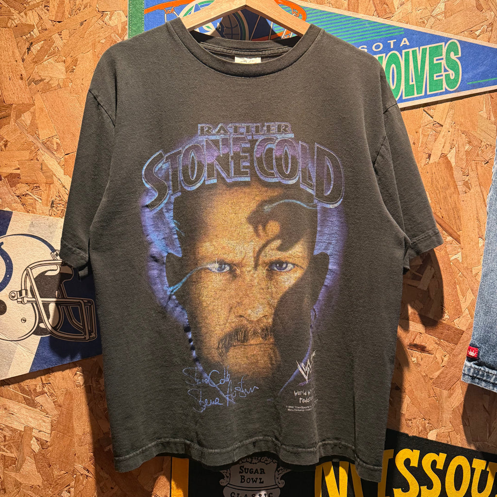 Vintage WWE Stone Cold Steve Austin Wrestler T-Shirt: Youth XL / Medium