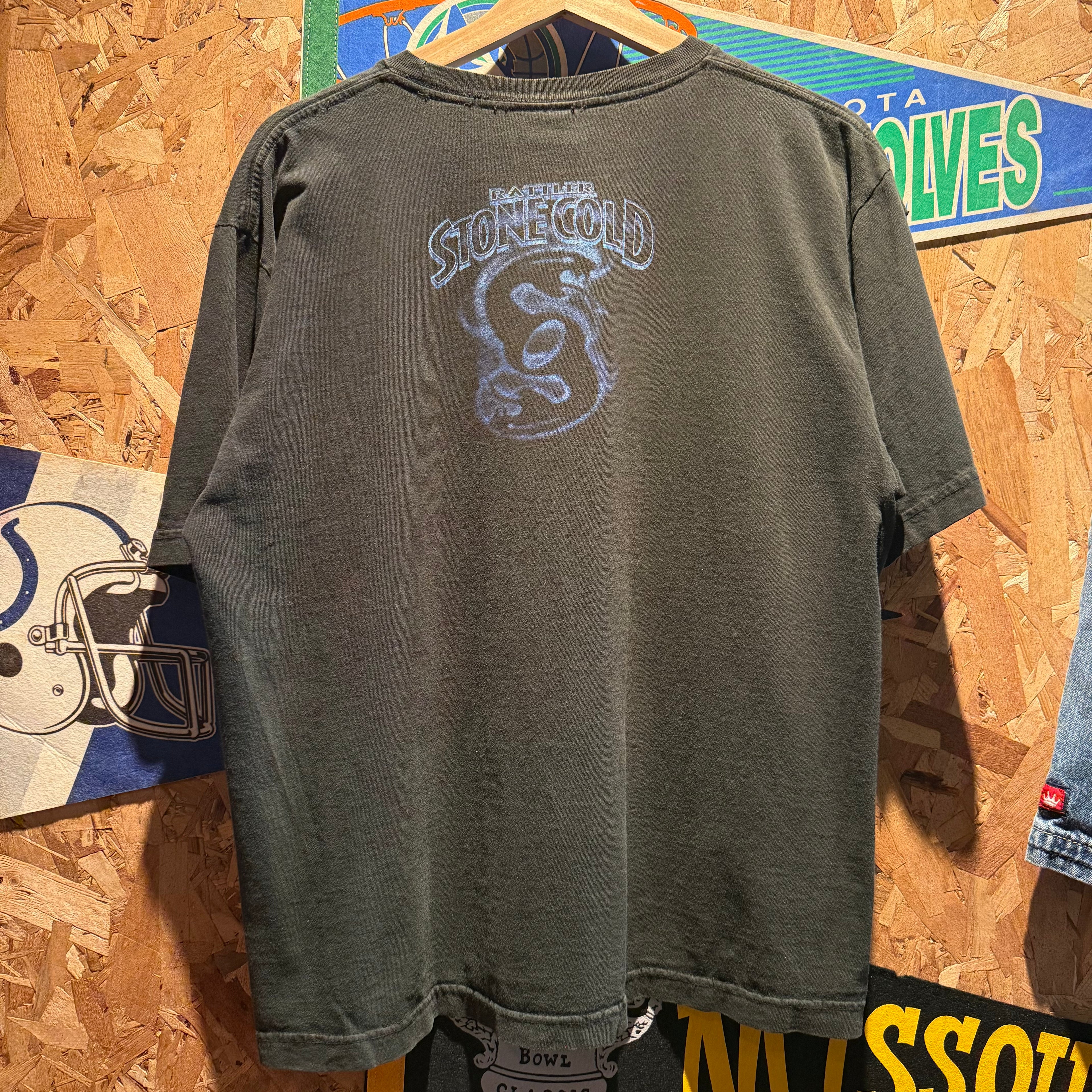 Vintage WWE Stone Cold Steve Austin Wrestler T-Shirt: Youth XL / Medium