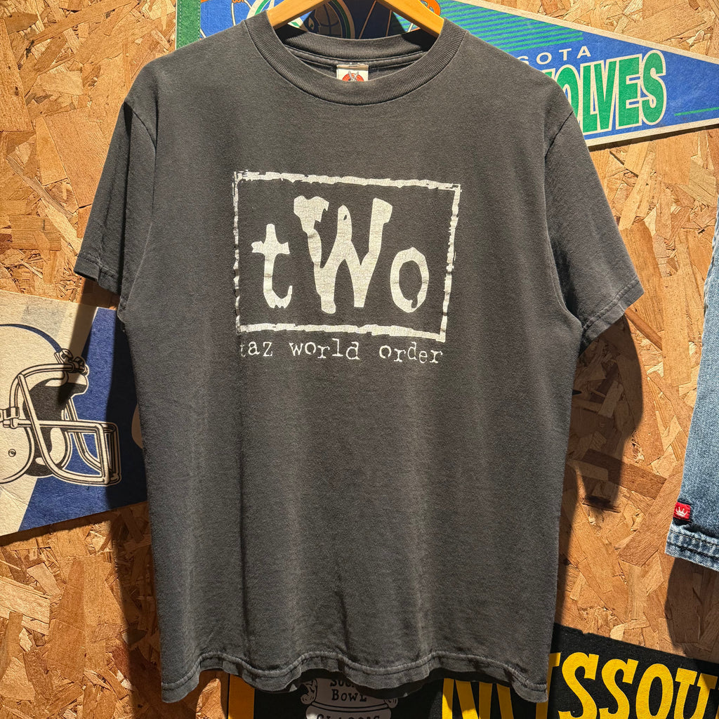 Vintage Taz World Order Tazmanian Devil T-Shirt: Medium
