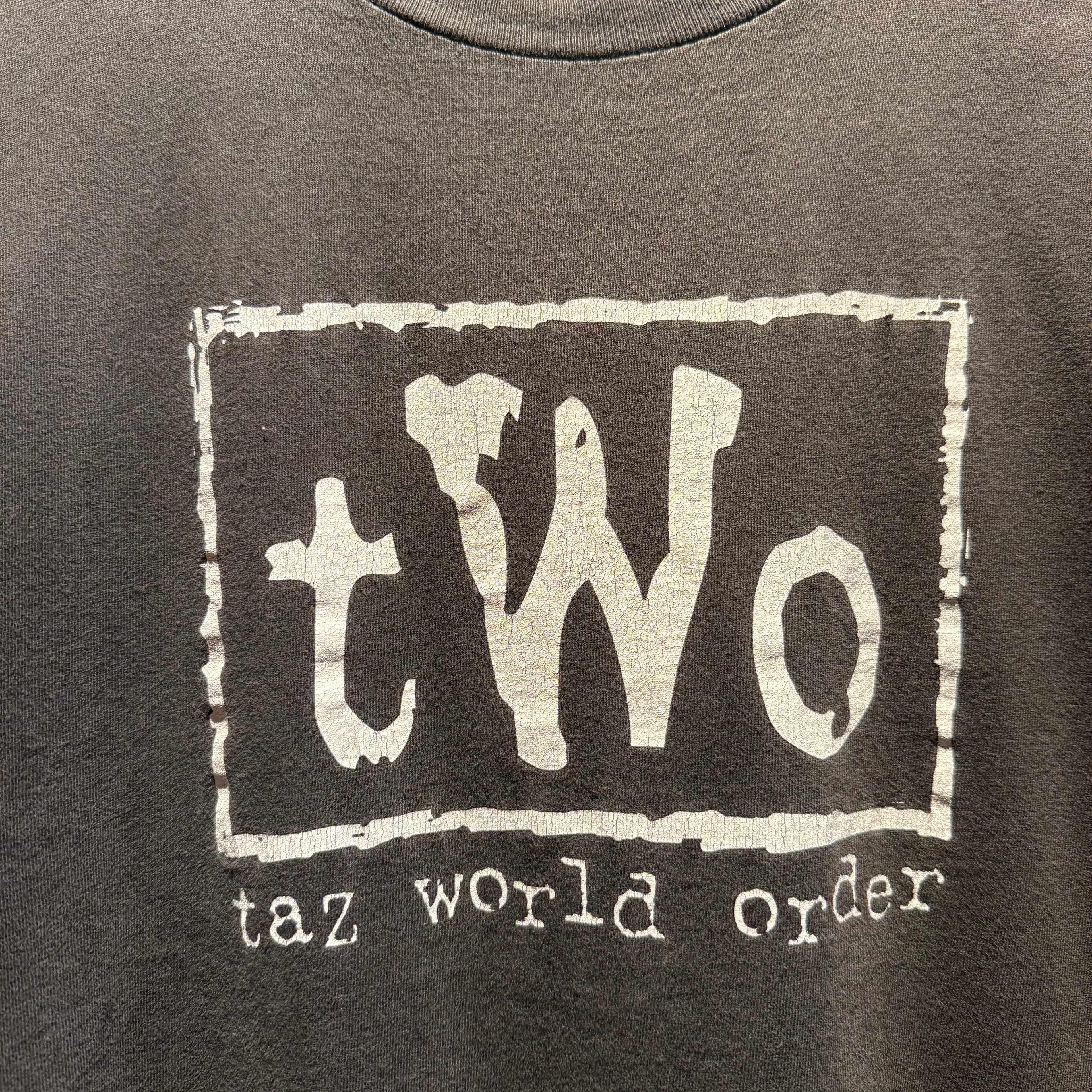 Vintage Taz World Order Tazmanian Devil T-Shirt: Medium