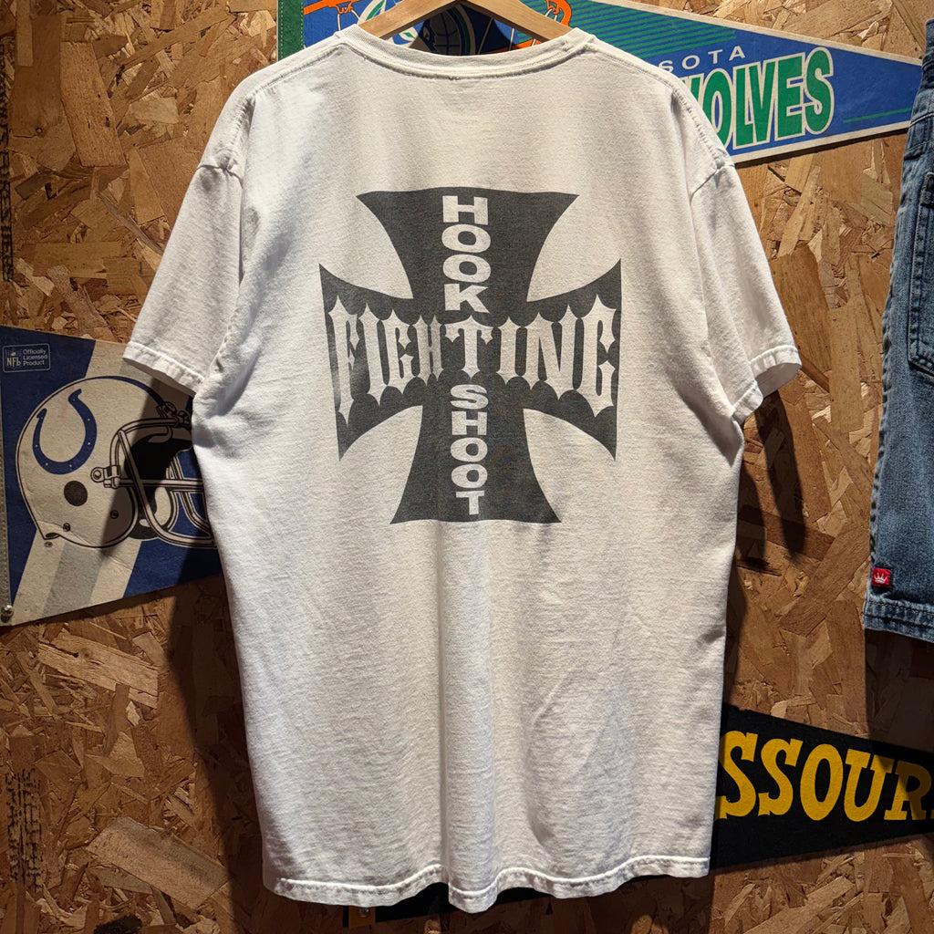 Vintage Hook Fighting Shoot Graphic T-Shirt: Large