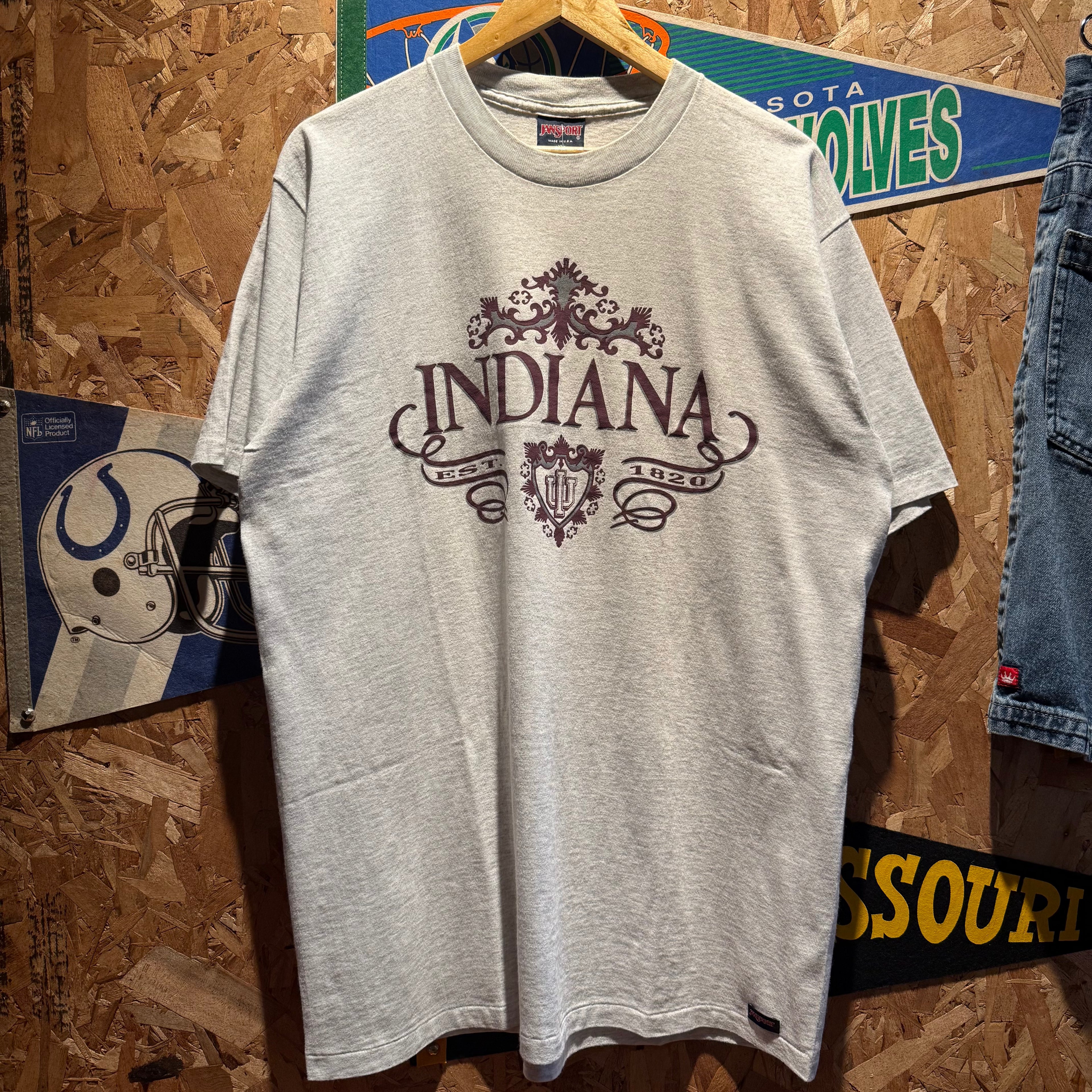 Vintage Indiana University Graphic T-Shirt: XL