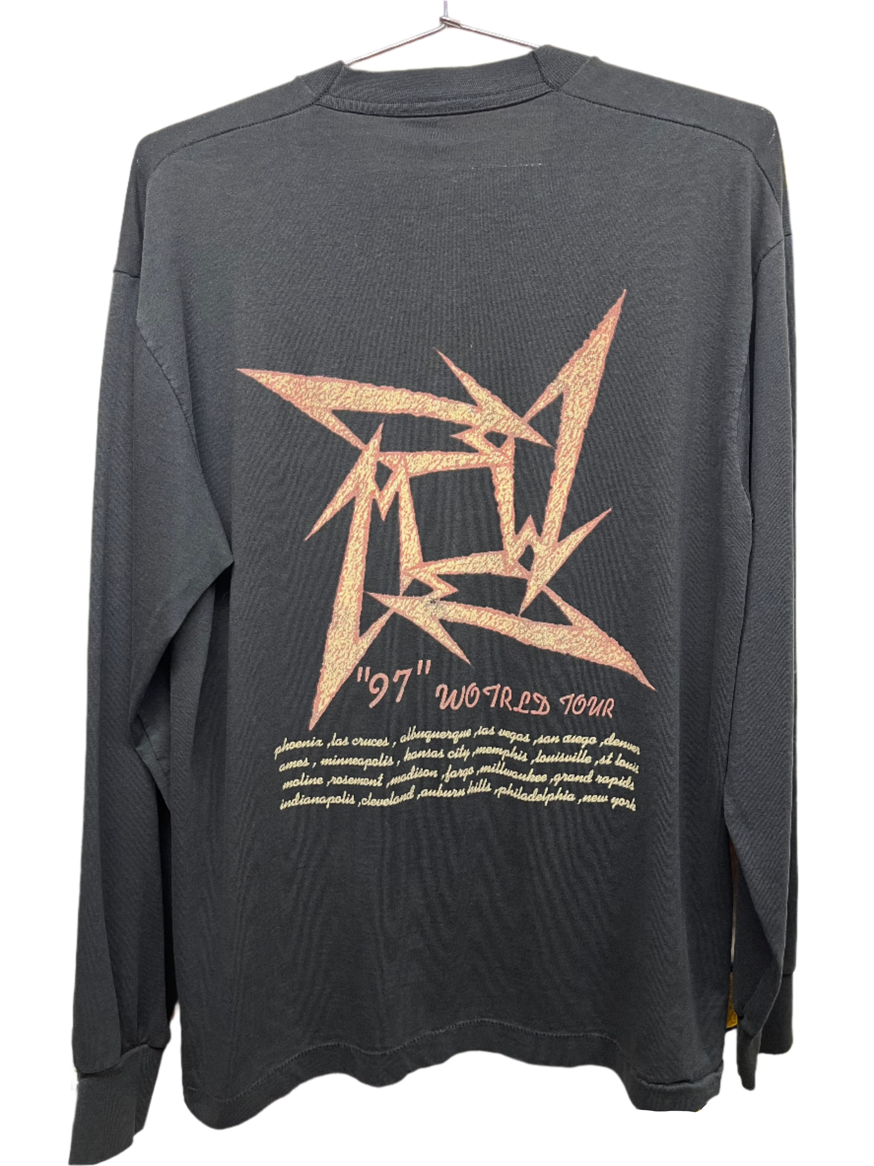 Vtg Metallica 1997 World Tour Long Sleeve Black T-Shirt: Large