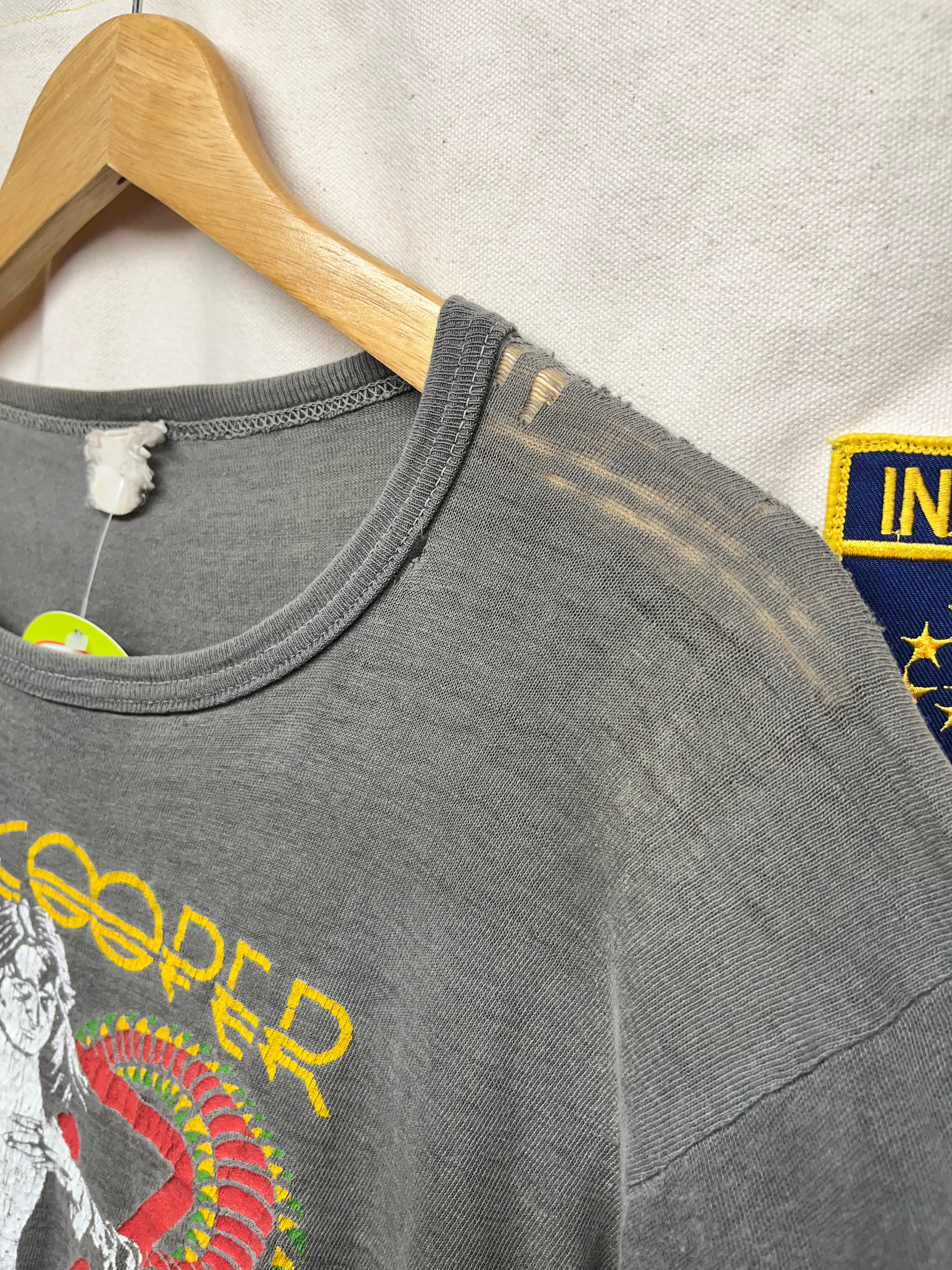 Vtg Alice Cooper In Concert 70’s Faded Concert Tour T-Shirt: Small