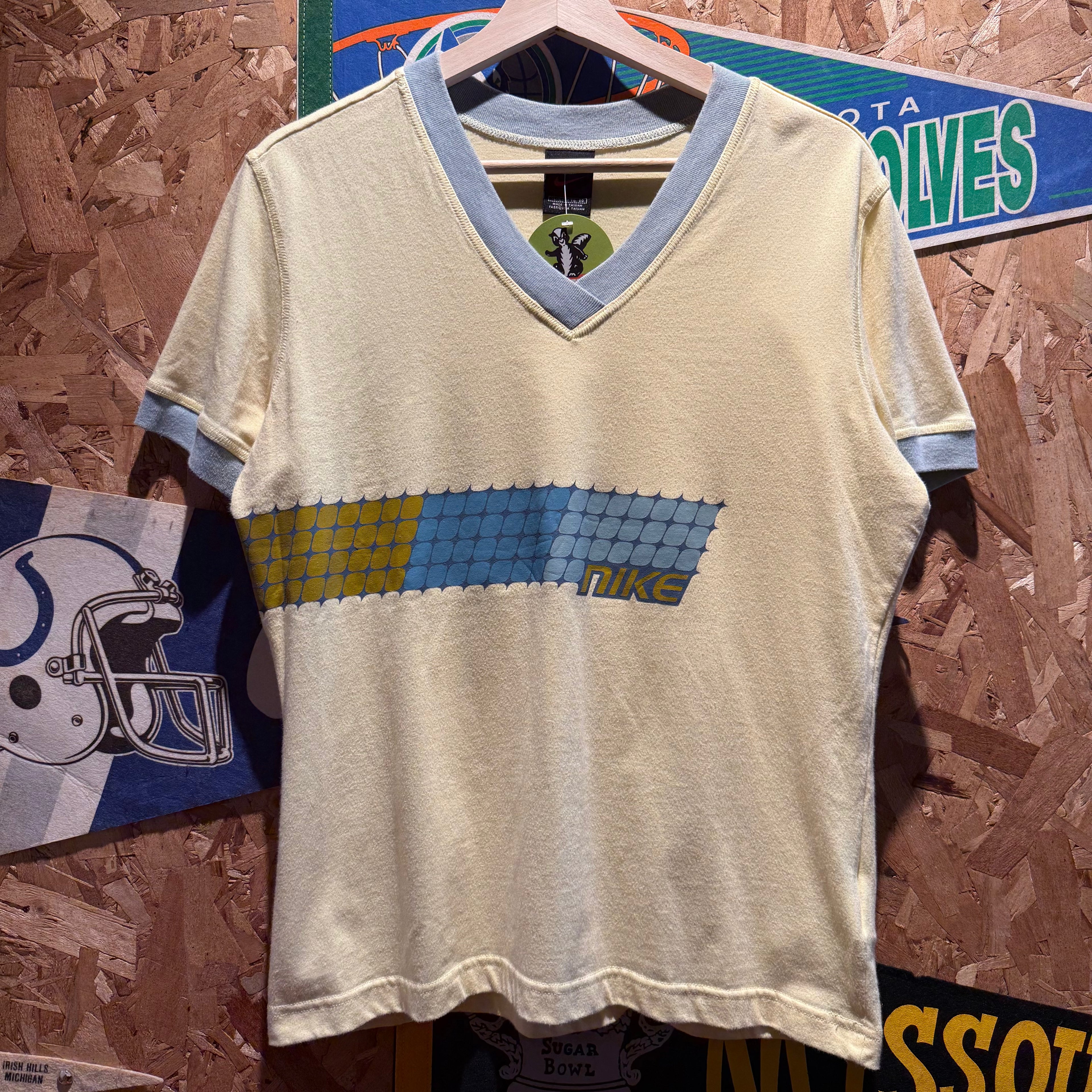 Vintage Nike Jersey Graphic T-Shirt: Youth XL