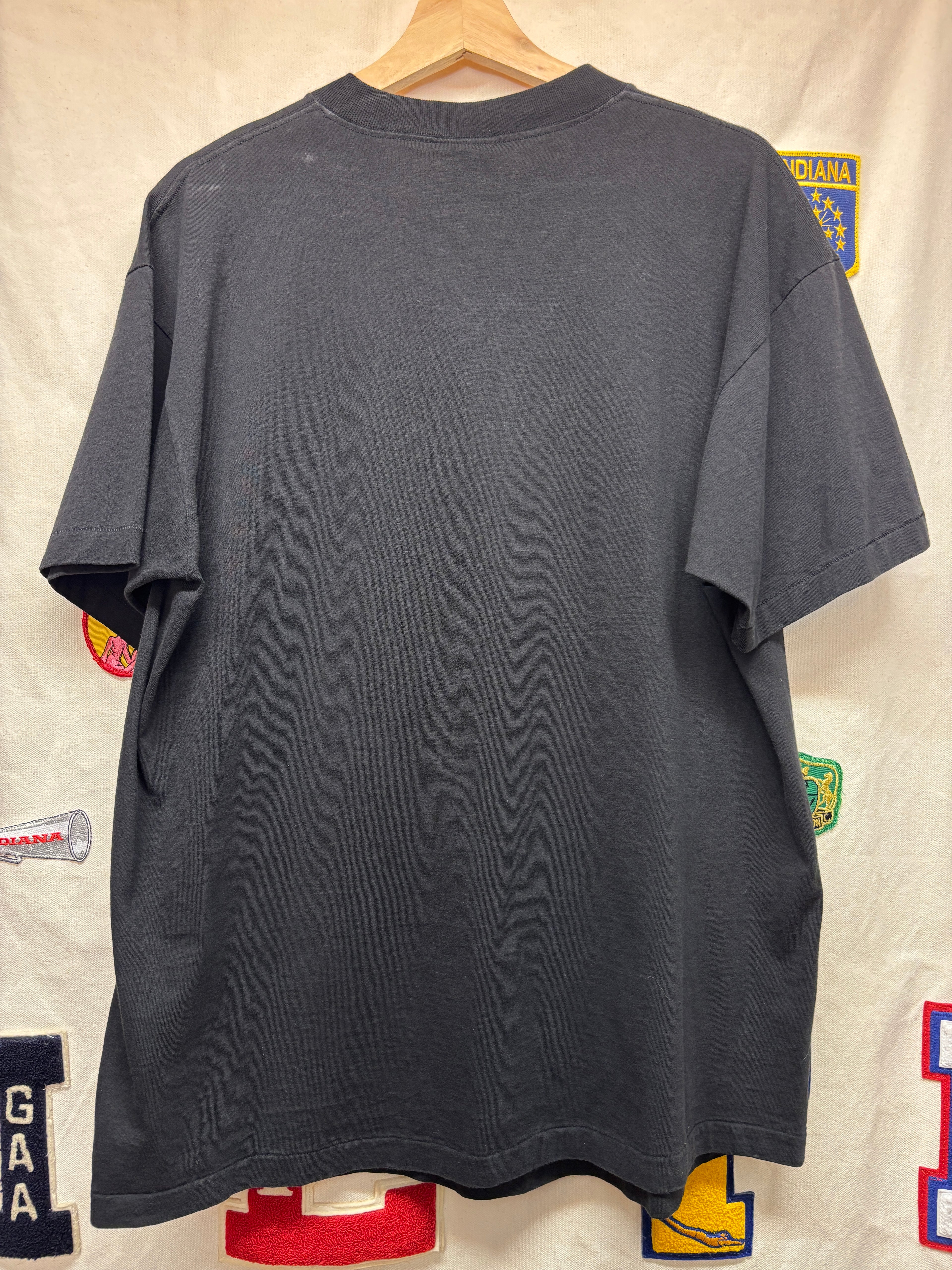 Vintage Looney Tunes Taz Tweety Trick Or Treat Halloween Black T-Shirt: XL