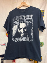 Load image into Gallery viewer, Vtg Rob Zombie &quot;In Person!&quot; Rock Grunge T-Shirt: M
