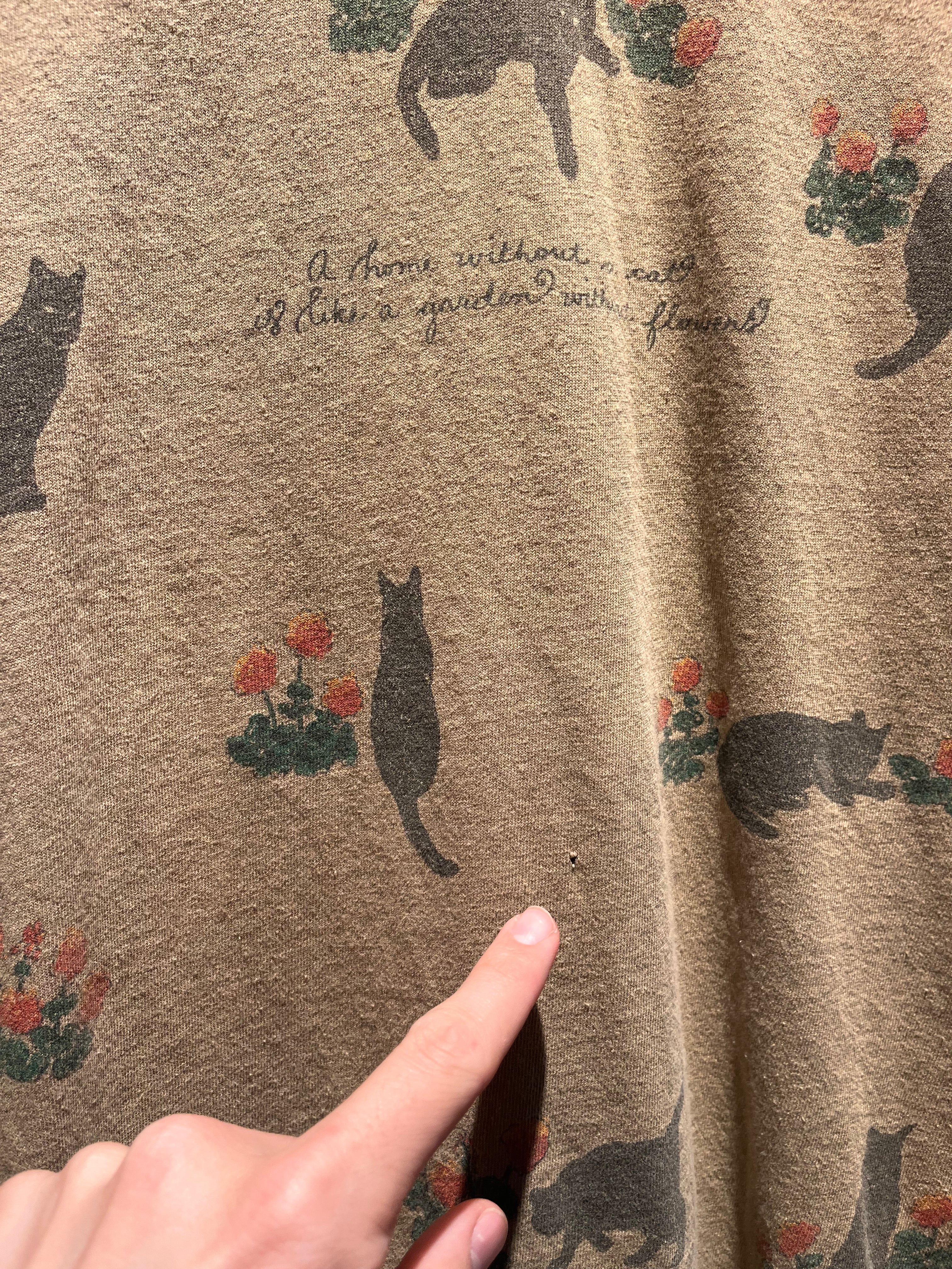 Vintage Cat Home All Over Print Rel E Vant Tan T-Shirt: Medium