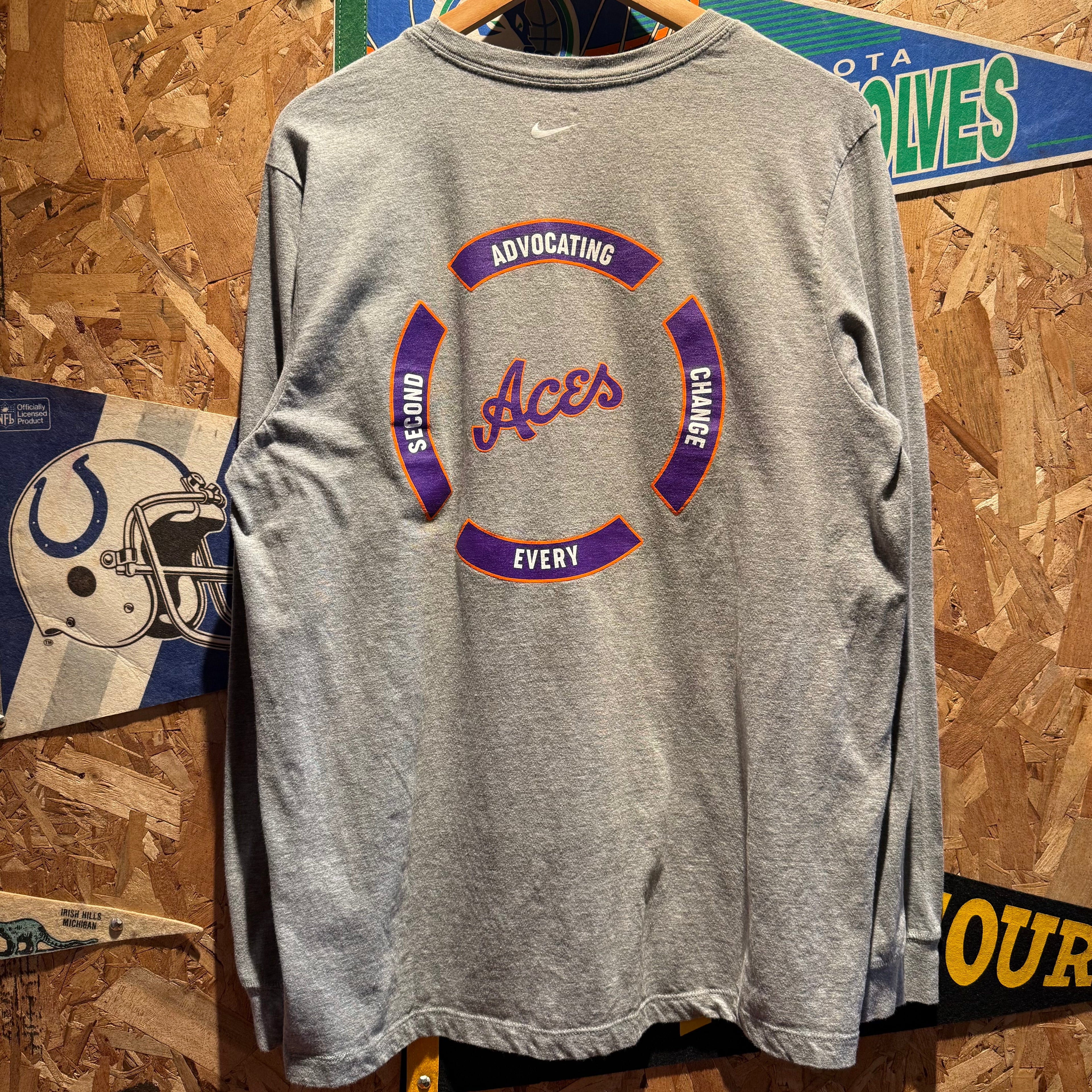 Vintage University of Evansville Aces Long Sleeve Shirt: Large
