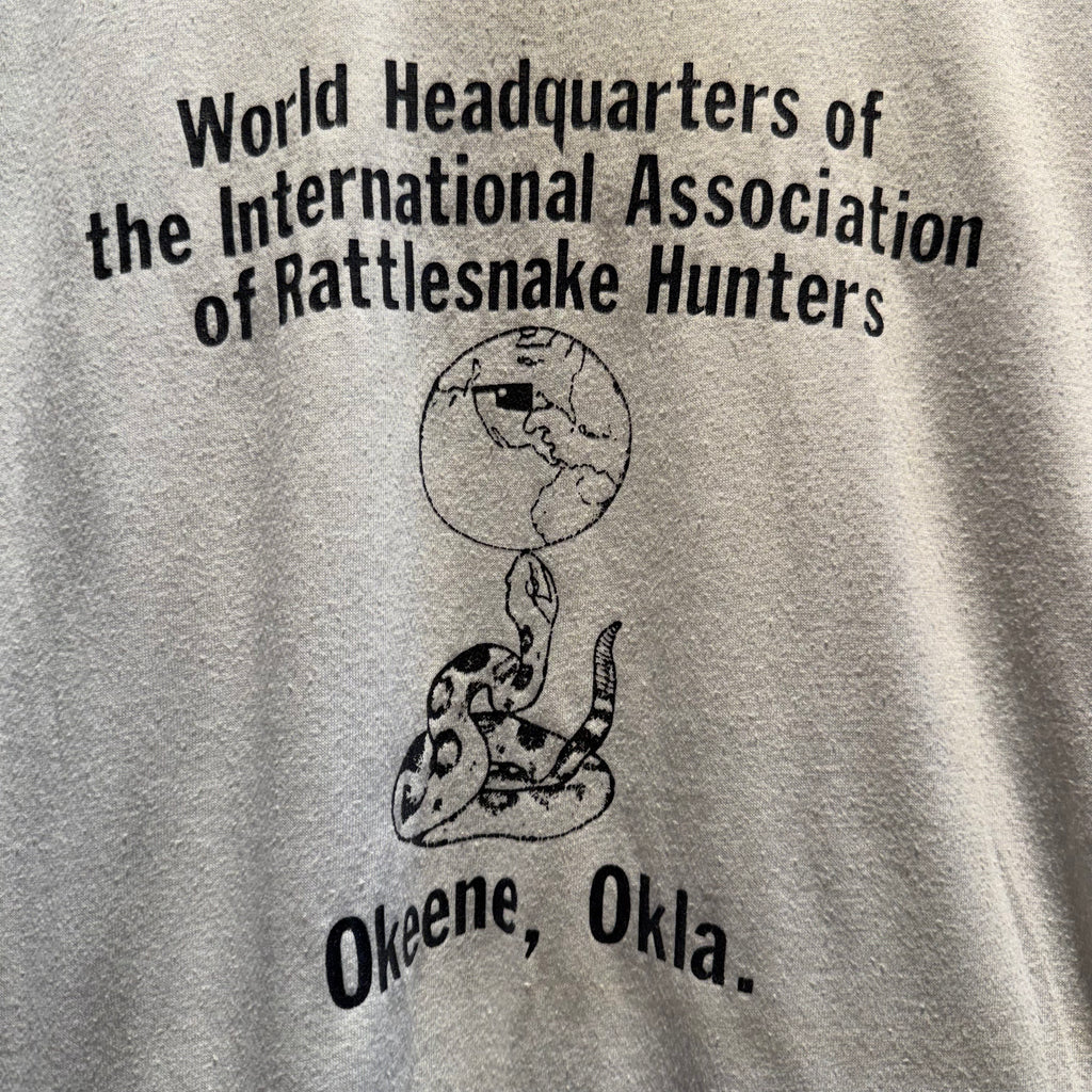 Vintage Rattlesnake Hunters Association T-Shirt: Medium