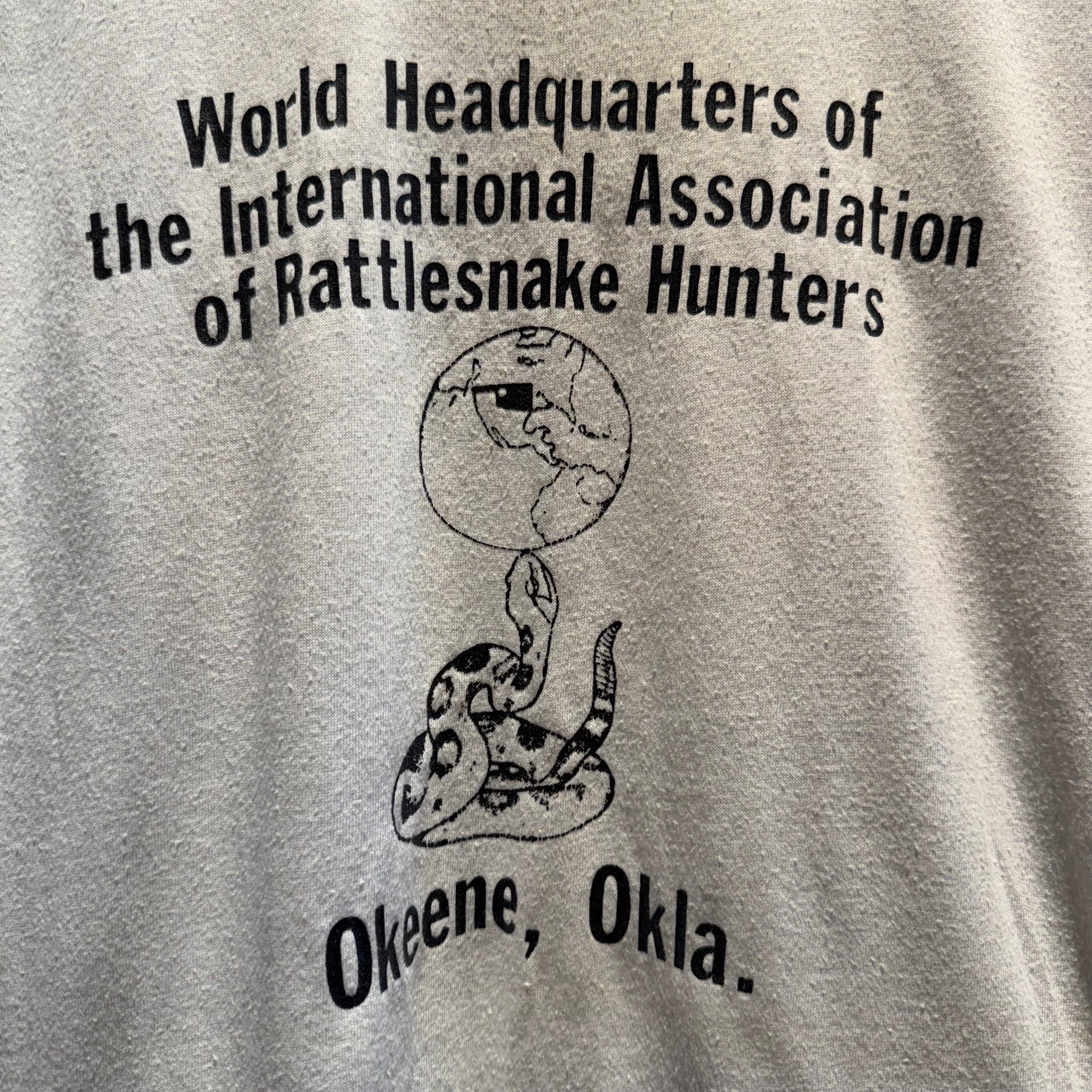 Vintage Rattlesnake Hunters Association T-Shirt: Medium