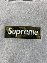 Load image into Gallery viewer, FW23 Supreme Camo Box Logo Hoodie: M
