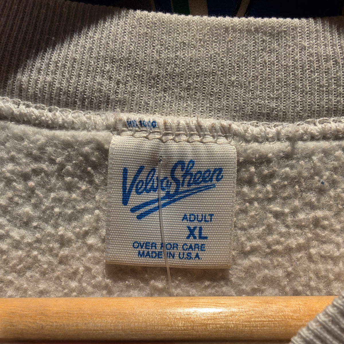 VTG Velva Sheen Mickey Mouse White Sweatshirt Disney: XL
