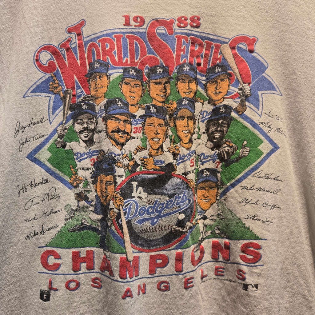 VTG 1988 Los Angeles World Series Champions Team Graphic Boxy T-Shirt: Large