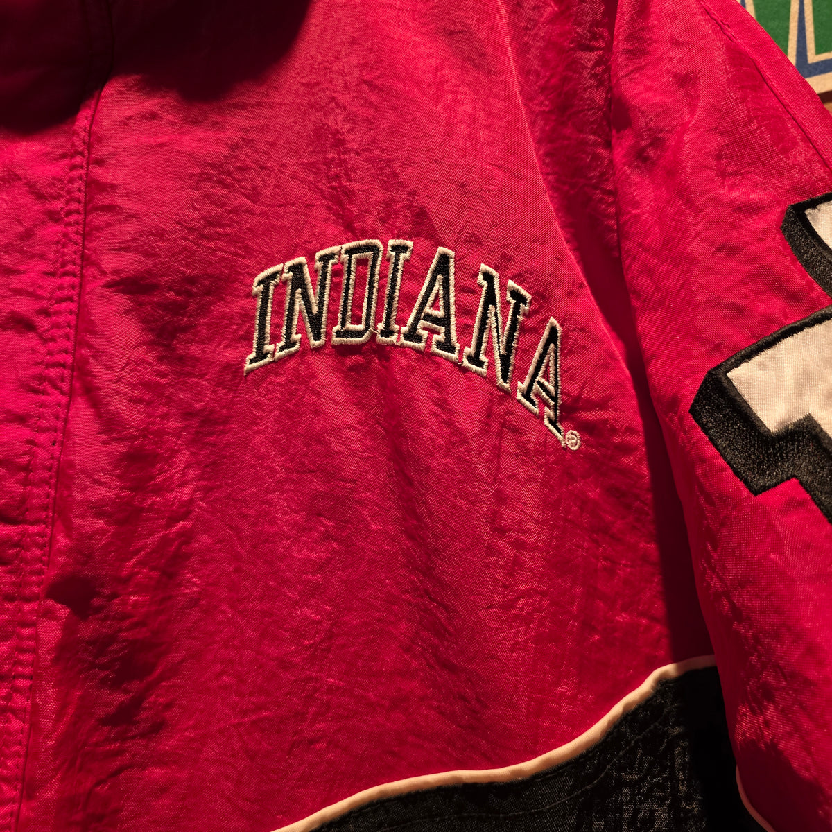 VTG NCAA Indiana Hoosiers Starter Puffer Jacket: Large